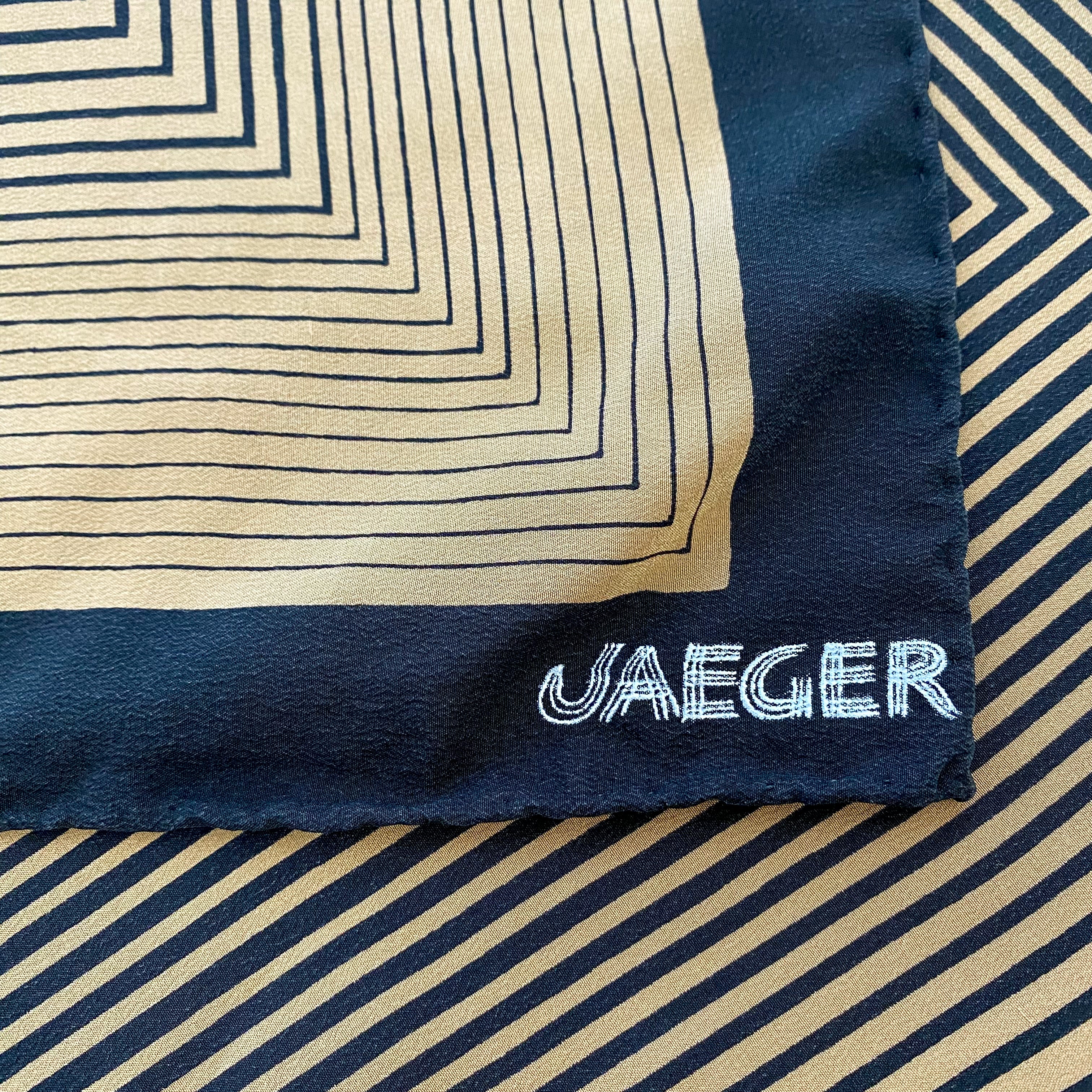 Immaculate Jaeger Geometric Silk Scarf