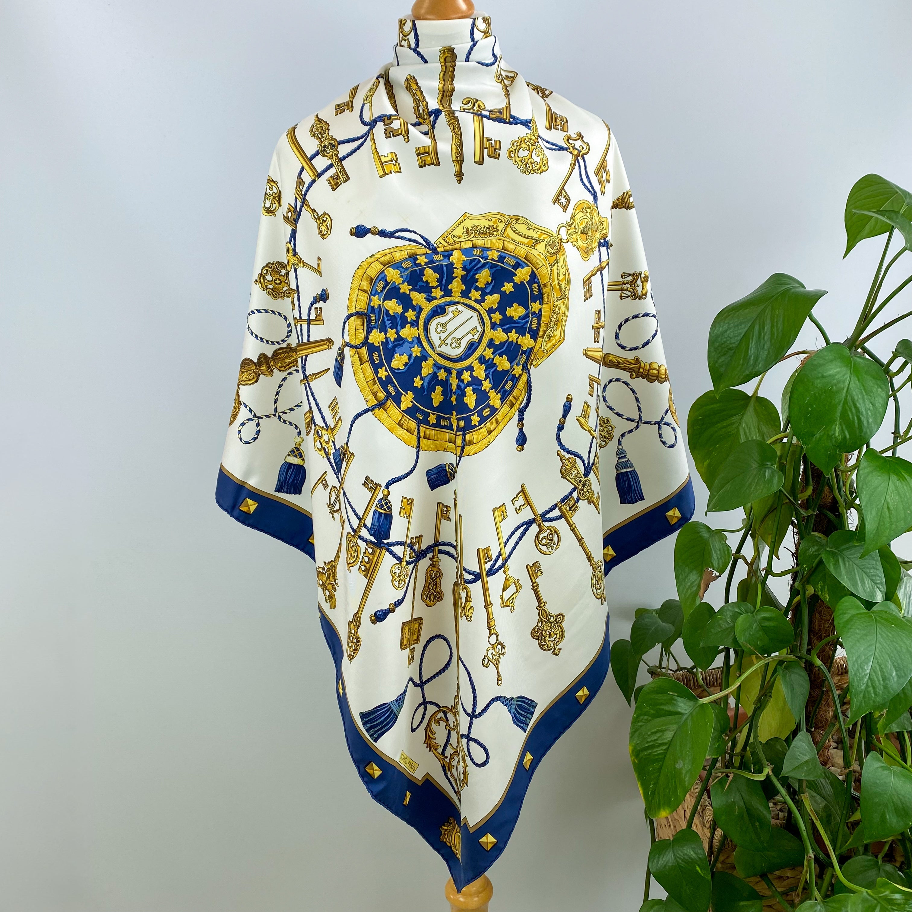 Hermès Les Clefs Vintage Silk Scarf