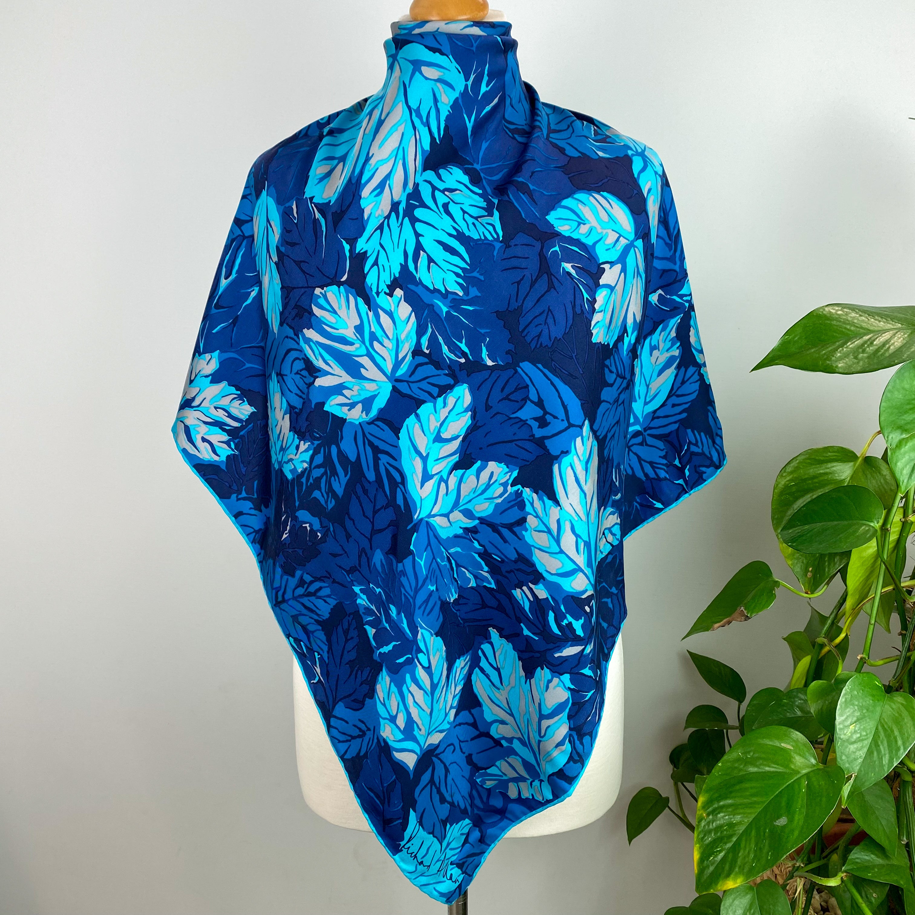 1970’s Richard Allan Abstract Vintage Silk Scarf
