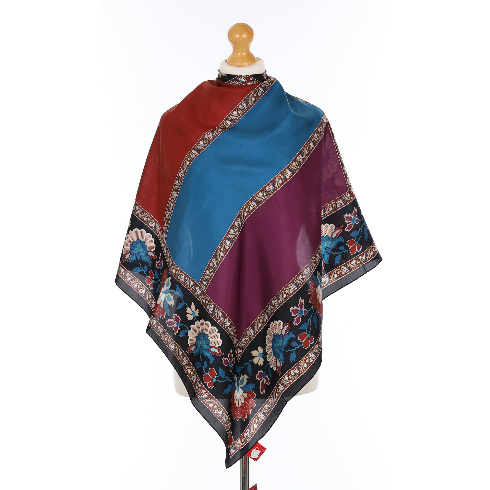 Brand New Oscar Vintage Silk Scarf