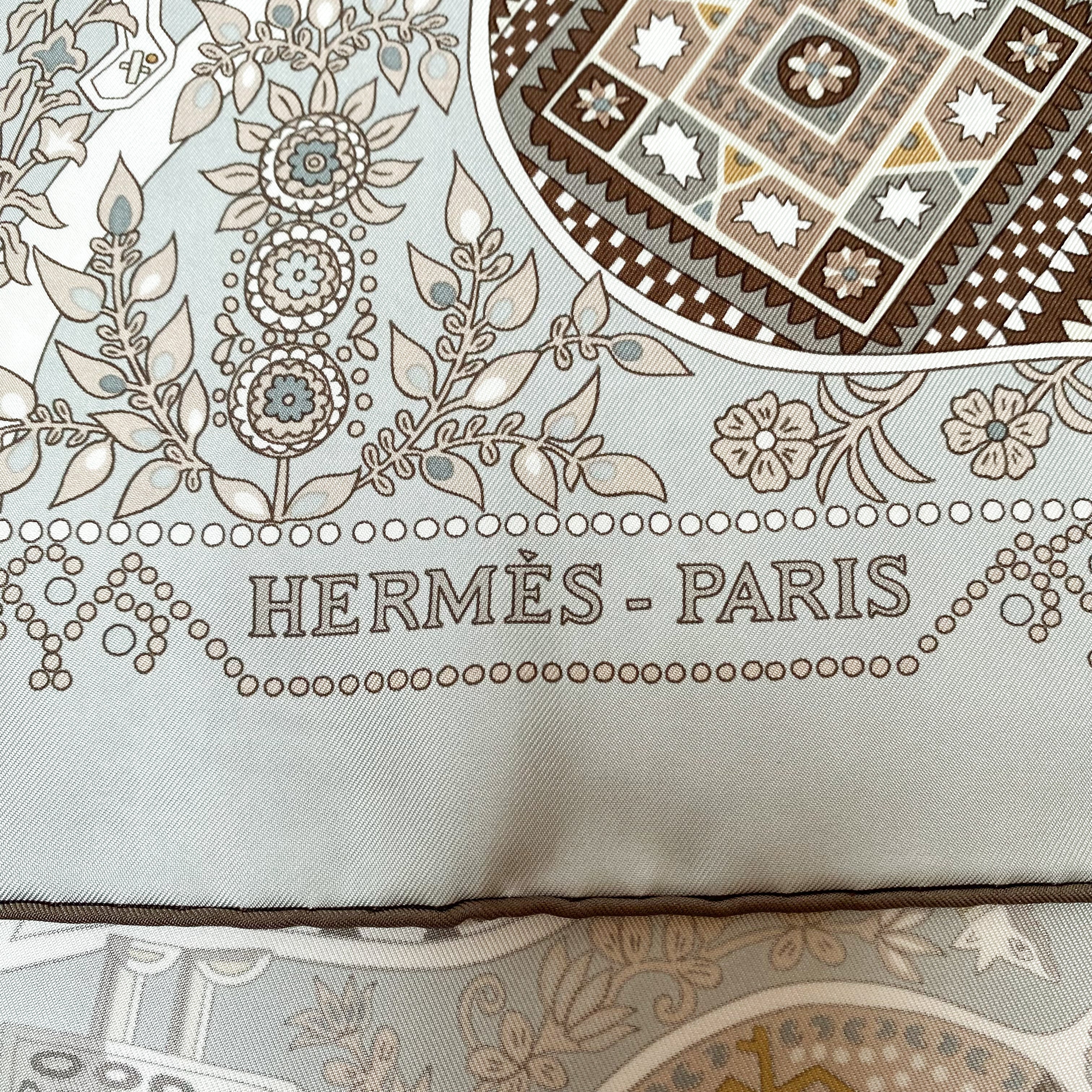 New Boxed Hermès L’Arbre de Vie Silk Scarf