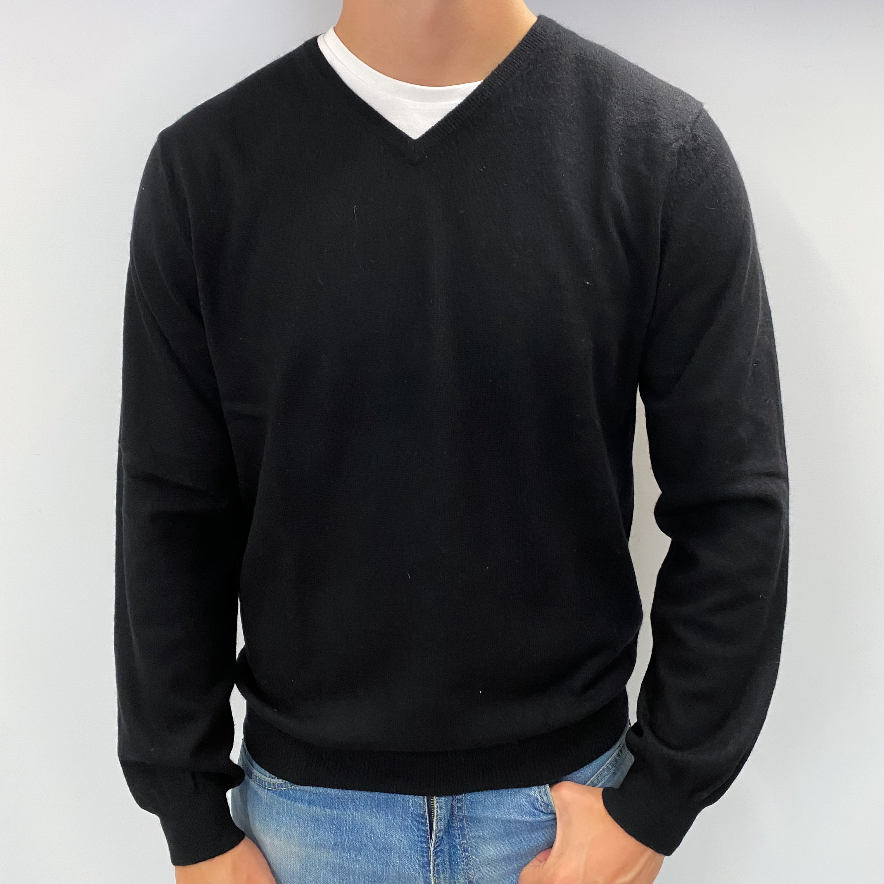 Men's Navy Blue Cashmere V Neck Jumper XL