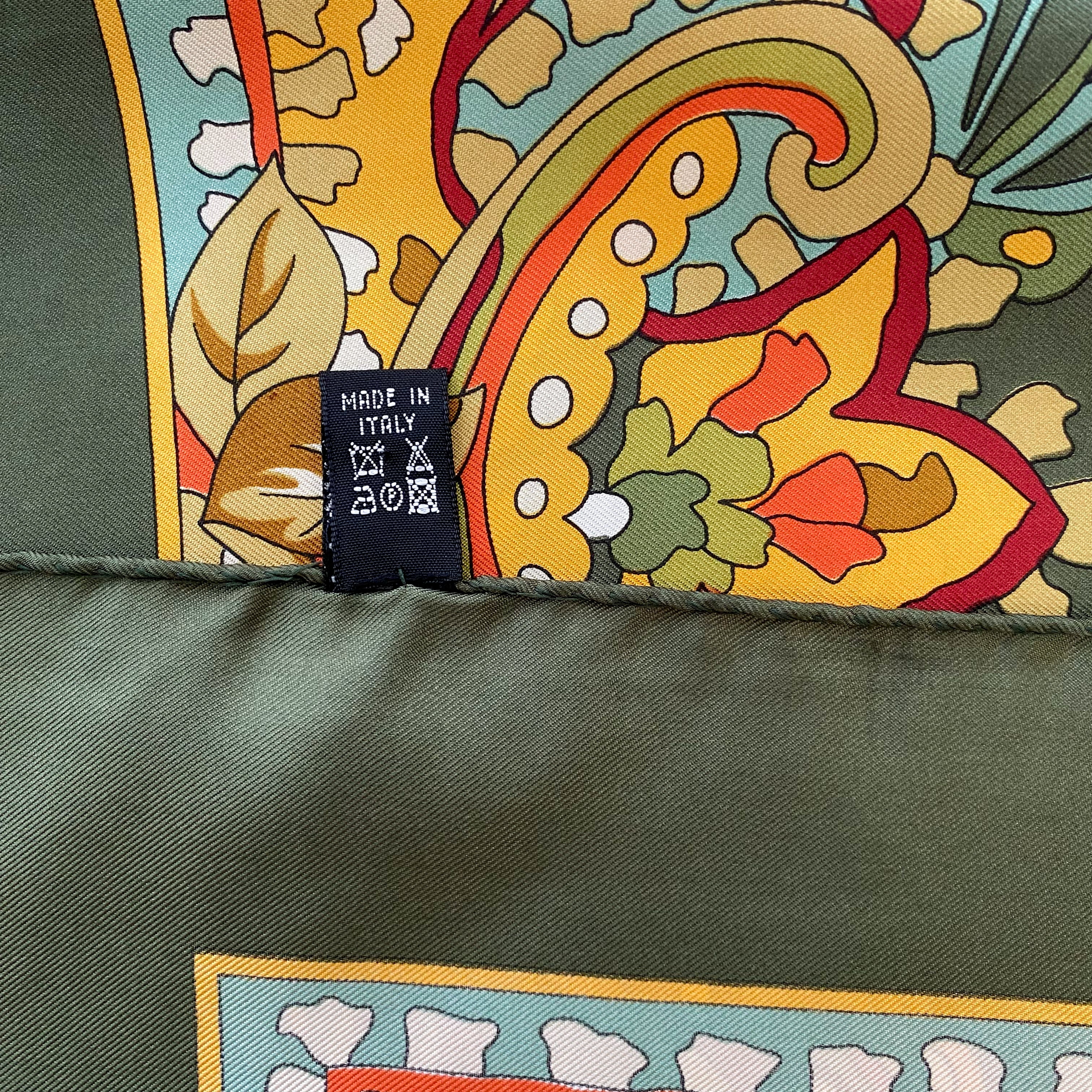 Immaculate Courrèges Paisley Designer Silk Scarf