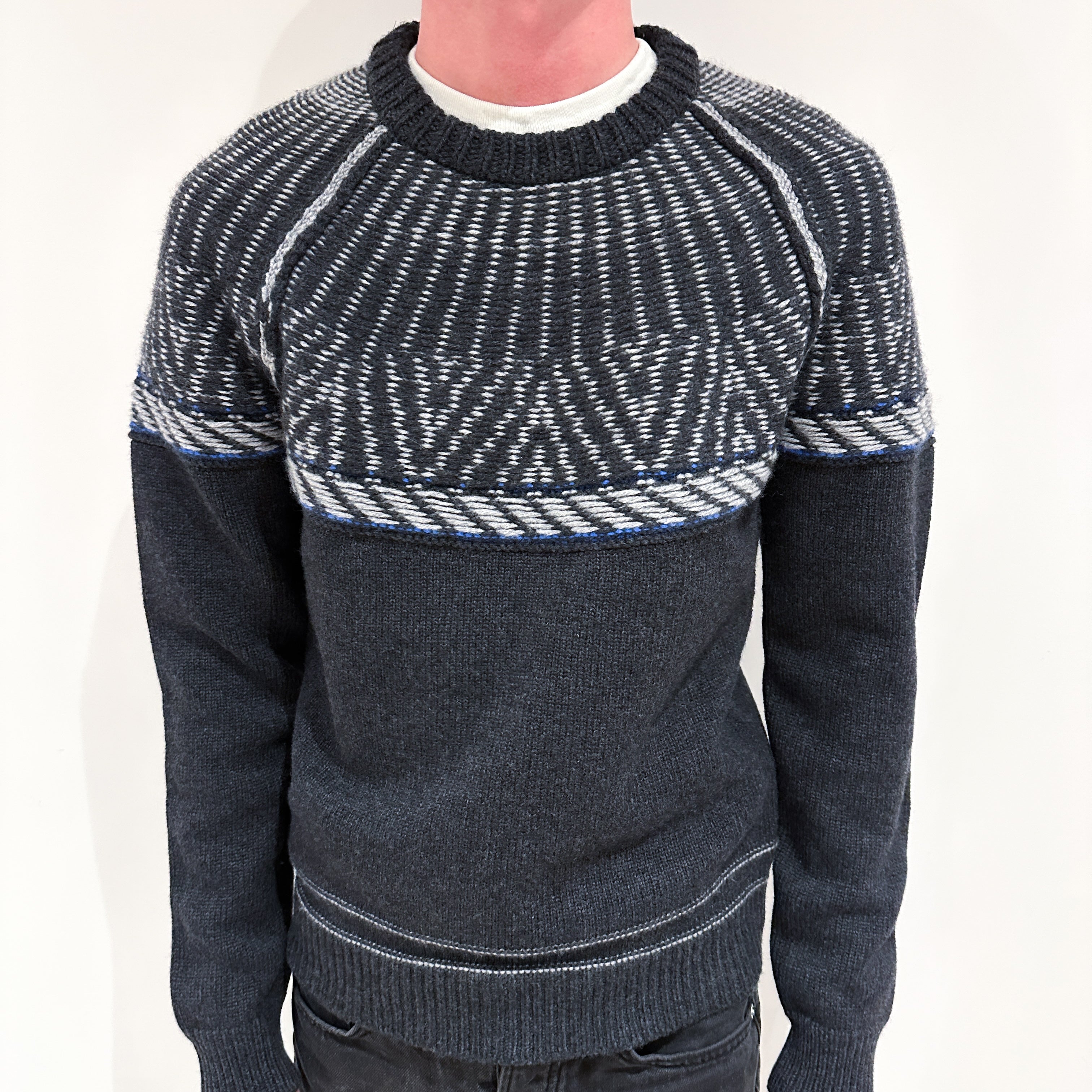Men's Brand New Scottish Charocal Grey Heavy Knit Cashmere Crew Neck Jumper Small