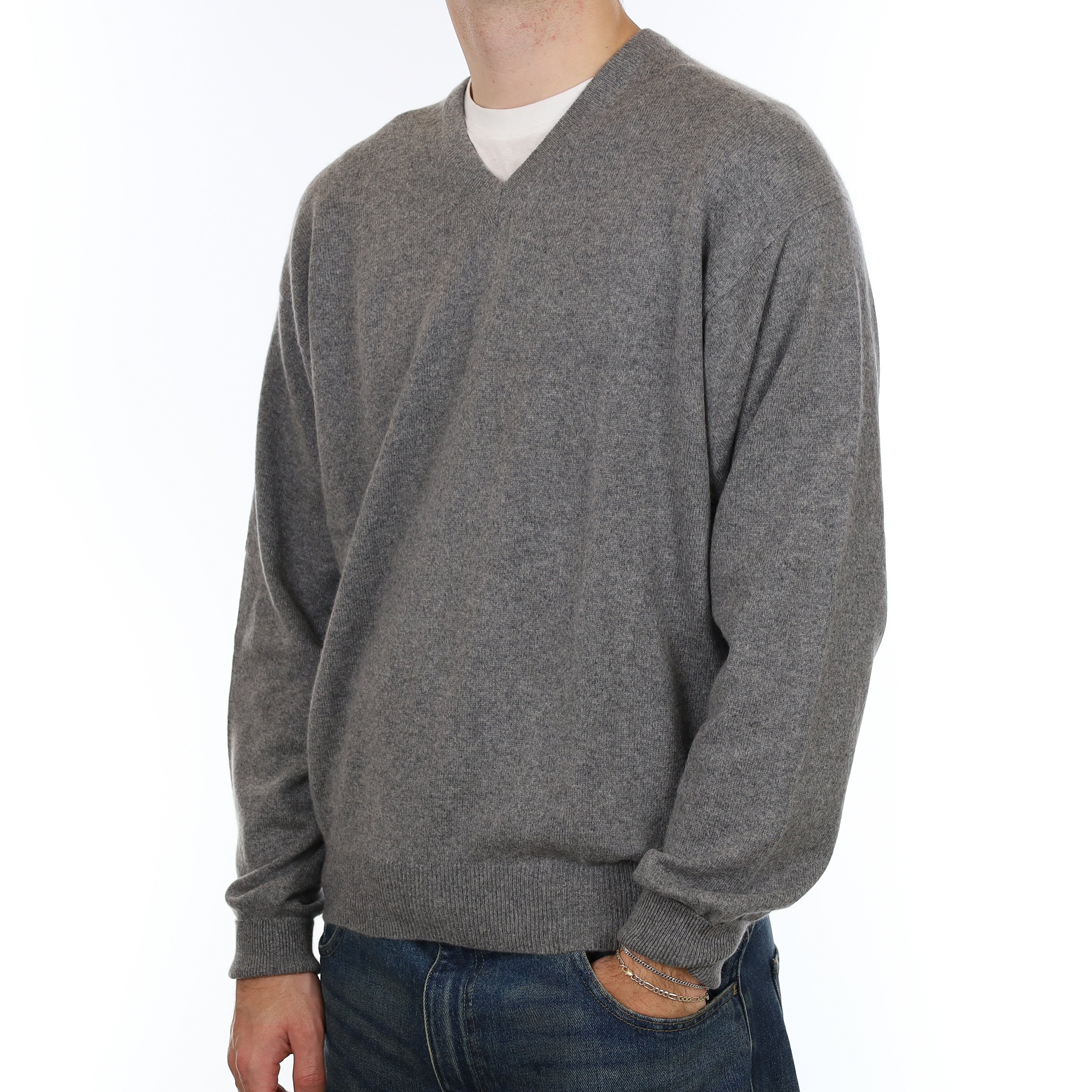 Men’s Ash Grey Cashmere V Neck Jumper Large
