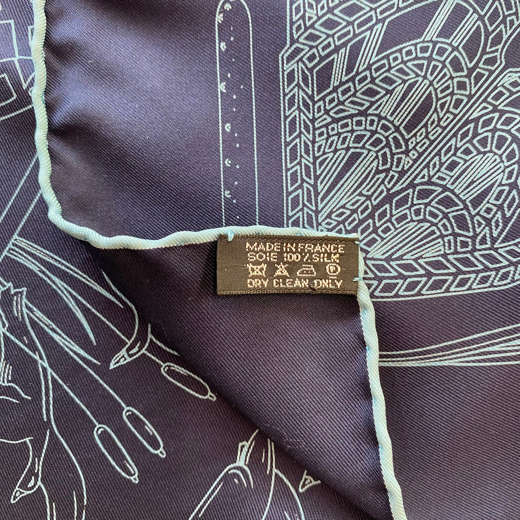 Hermès Libres Comme L’Air Silk Scarf