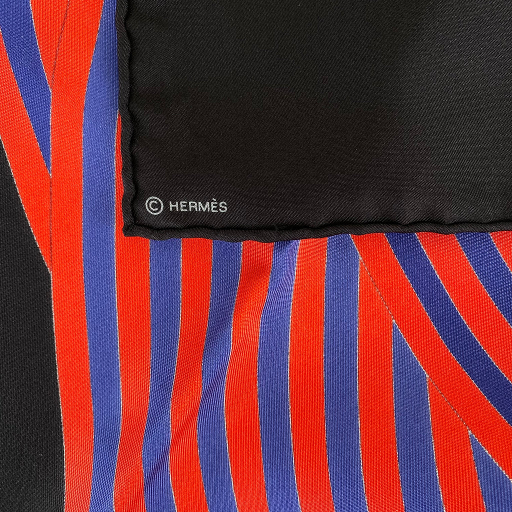 Brand New Boxed Hermès Maillons de Joel Stein Silk Scarf