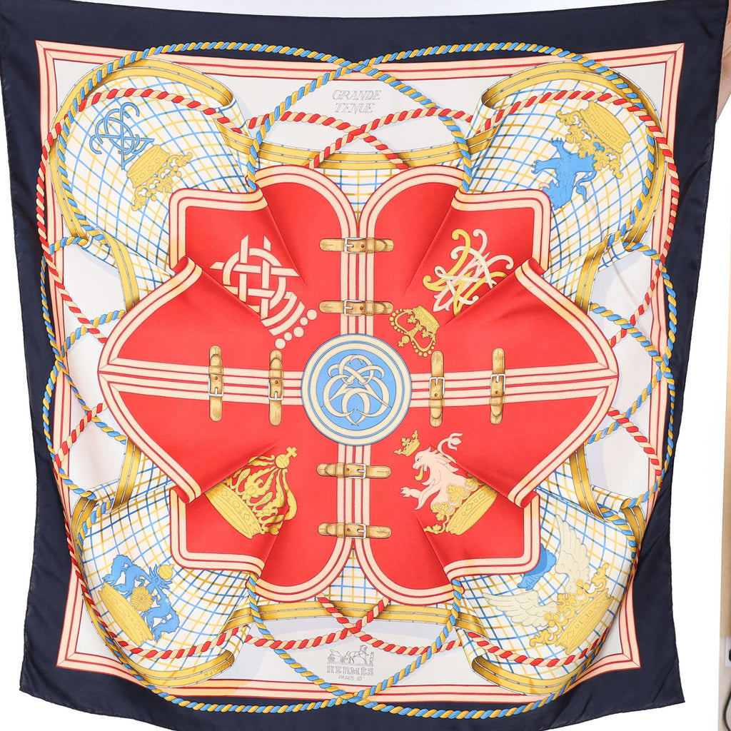 Hermès Grande Tenue Silk Scarf