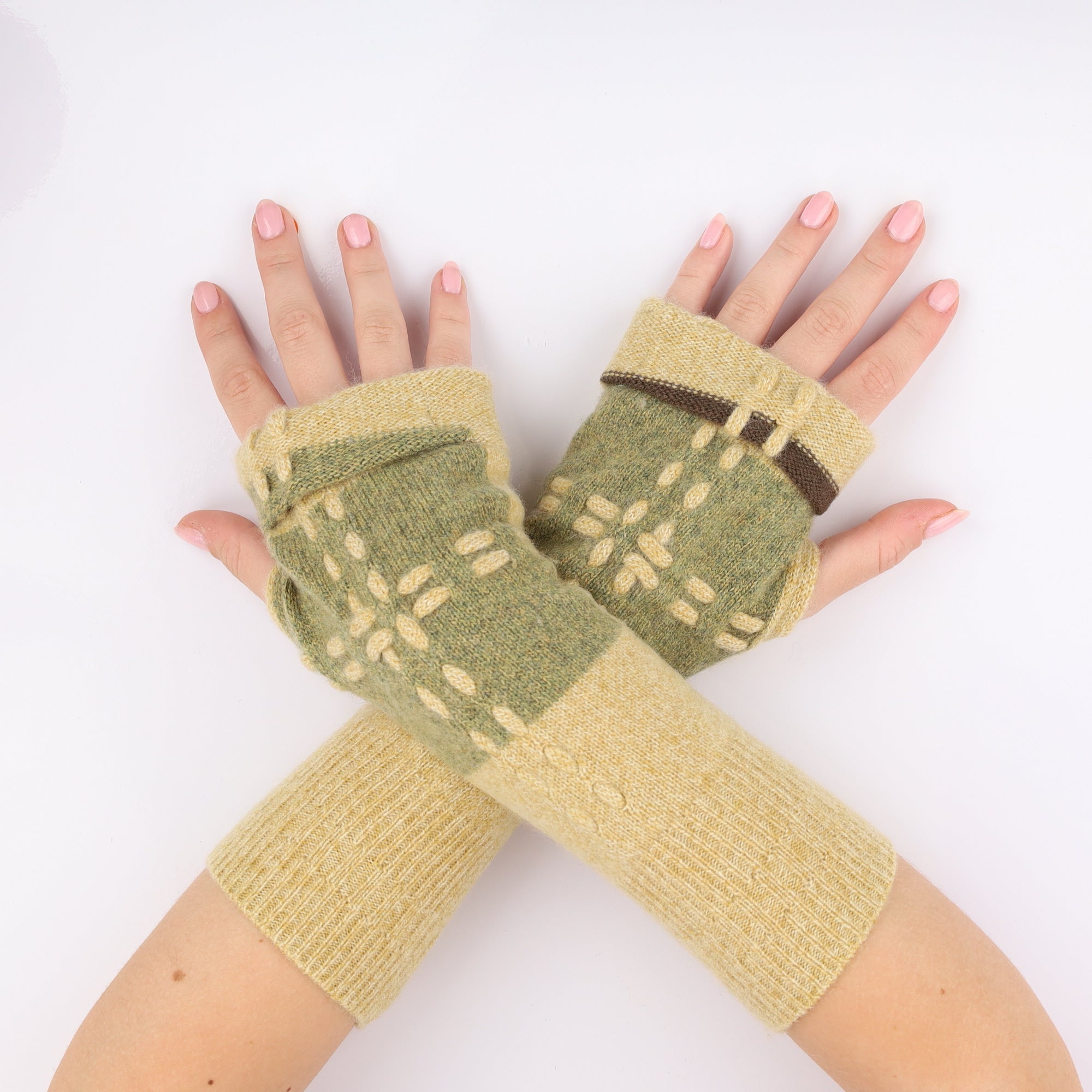 Golden Beige Chunky Textured Fingerless Gloves