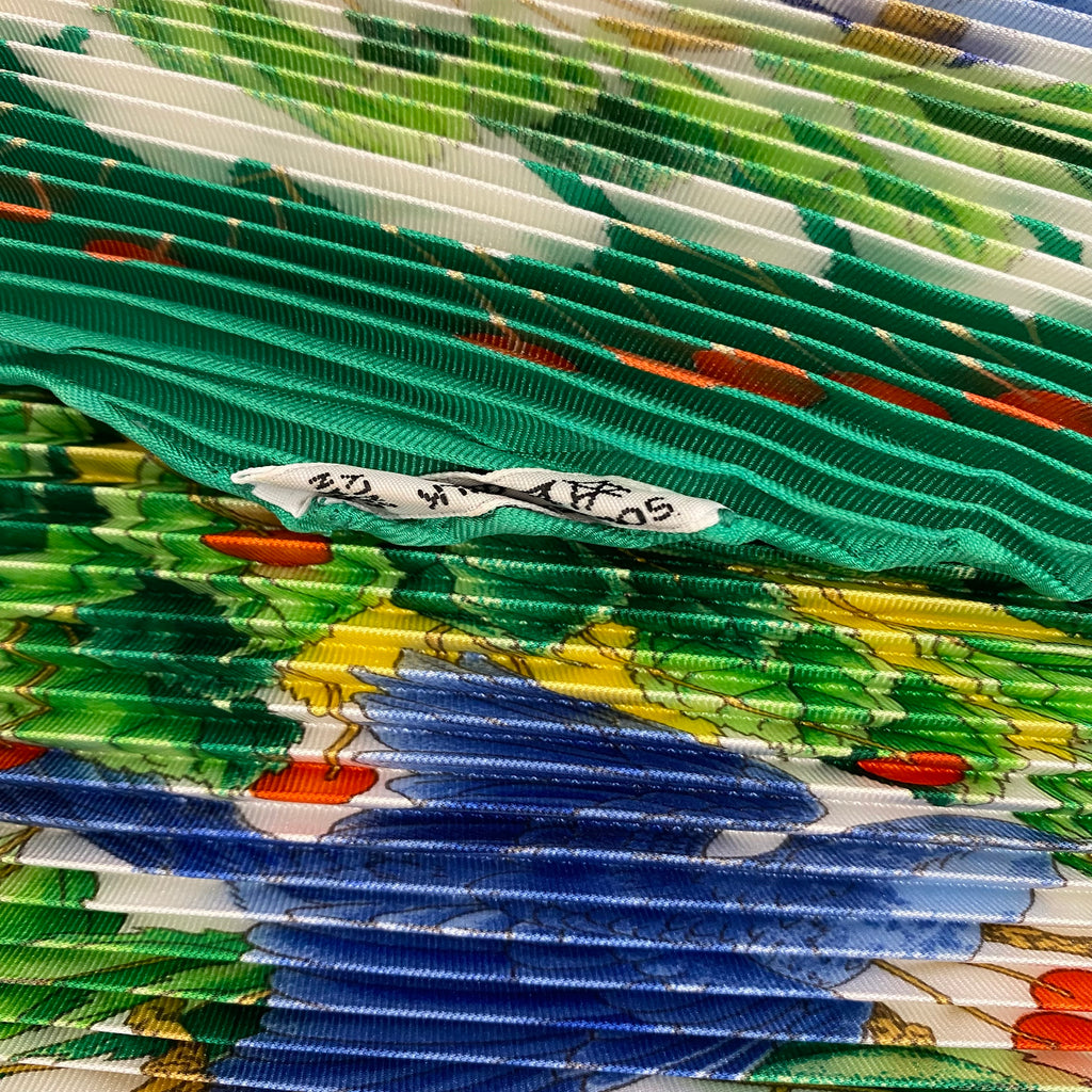 Boxed Hermès Les Merises Silk Plisse Scarf