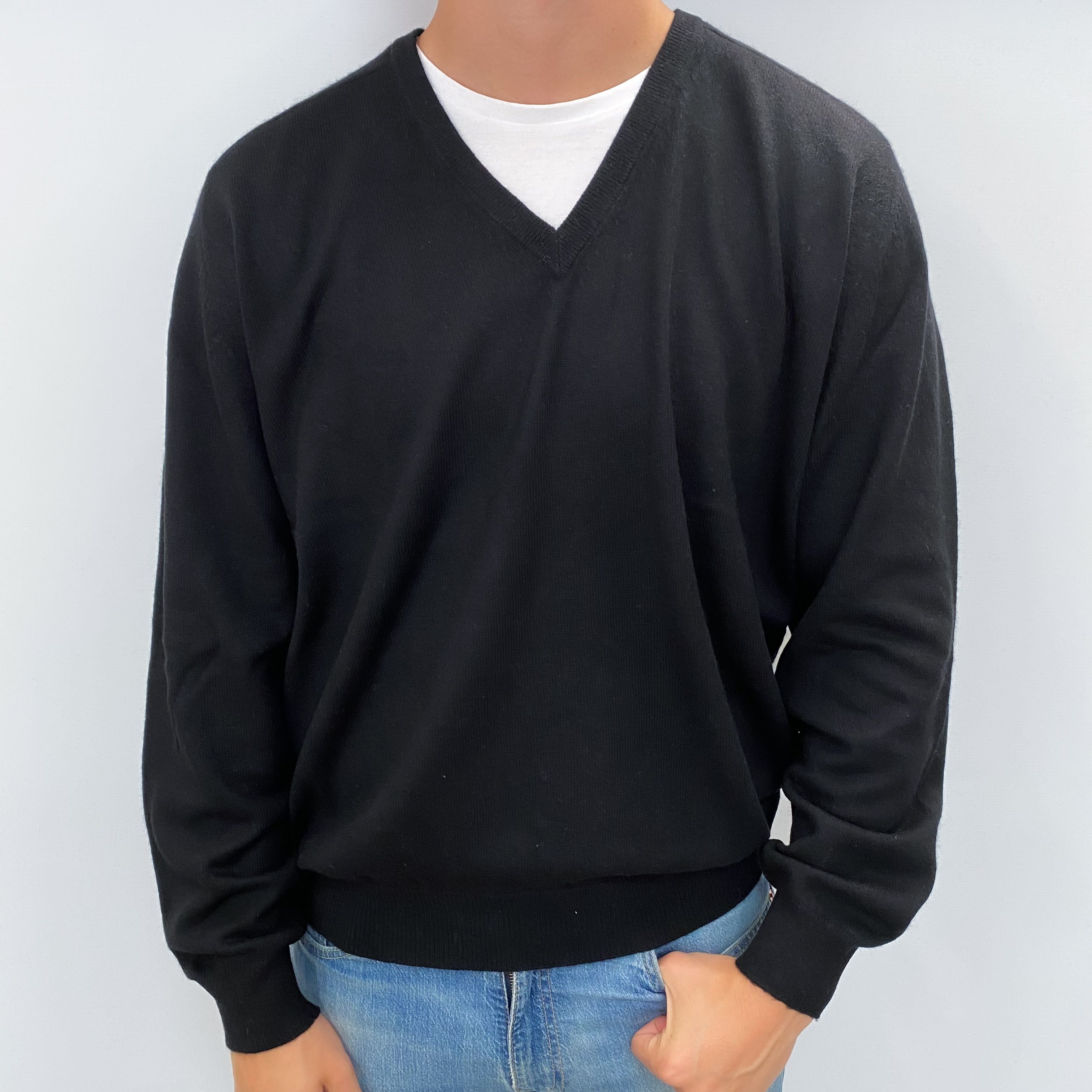 Men's Black Cashmere V Neck Jumper XXL