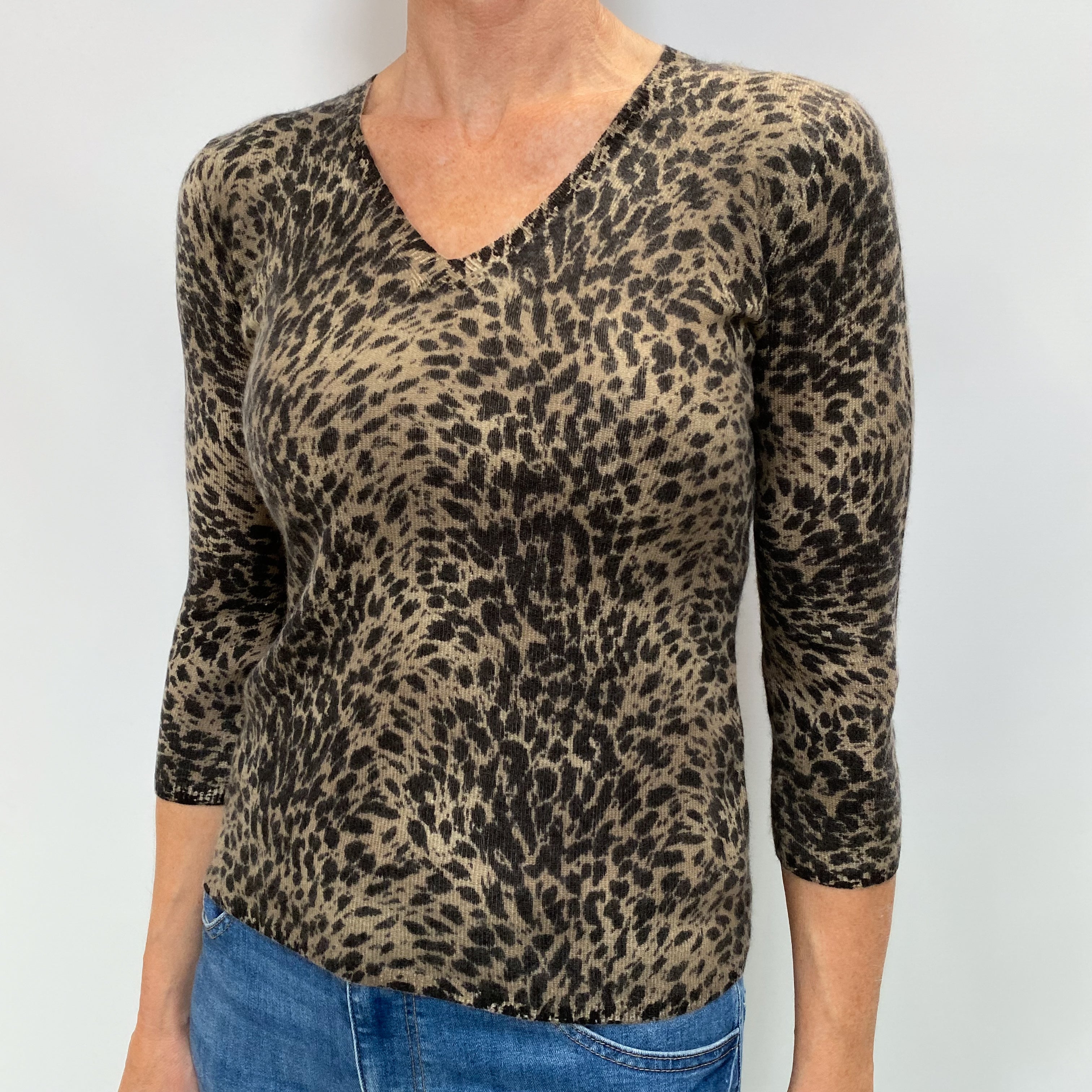 Camel Brown Animal Print Cashmere V Neck Jumper Small