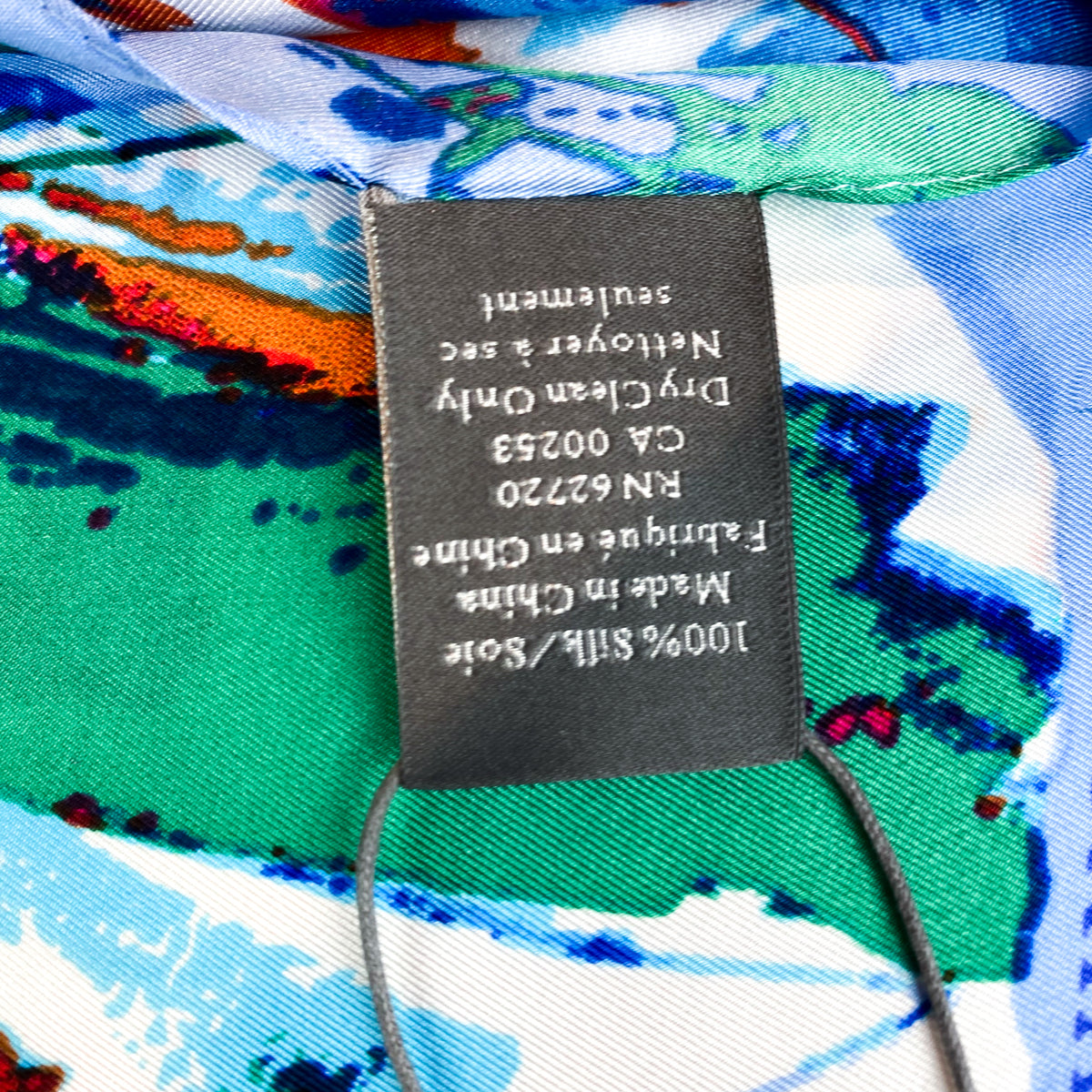 Immaculate Vince Camuto Silk Scarf