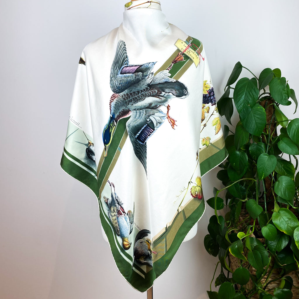 Boxed Hermes 1959 A La Du Fenetre First Issue Vintage Silk Scarf