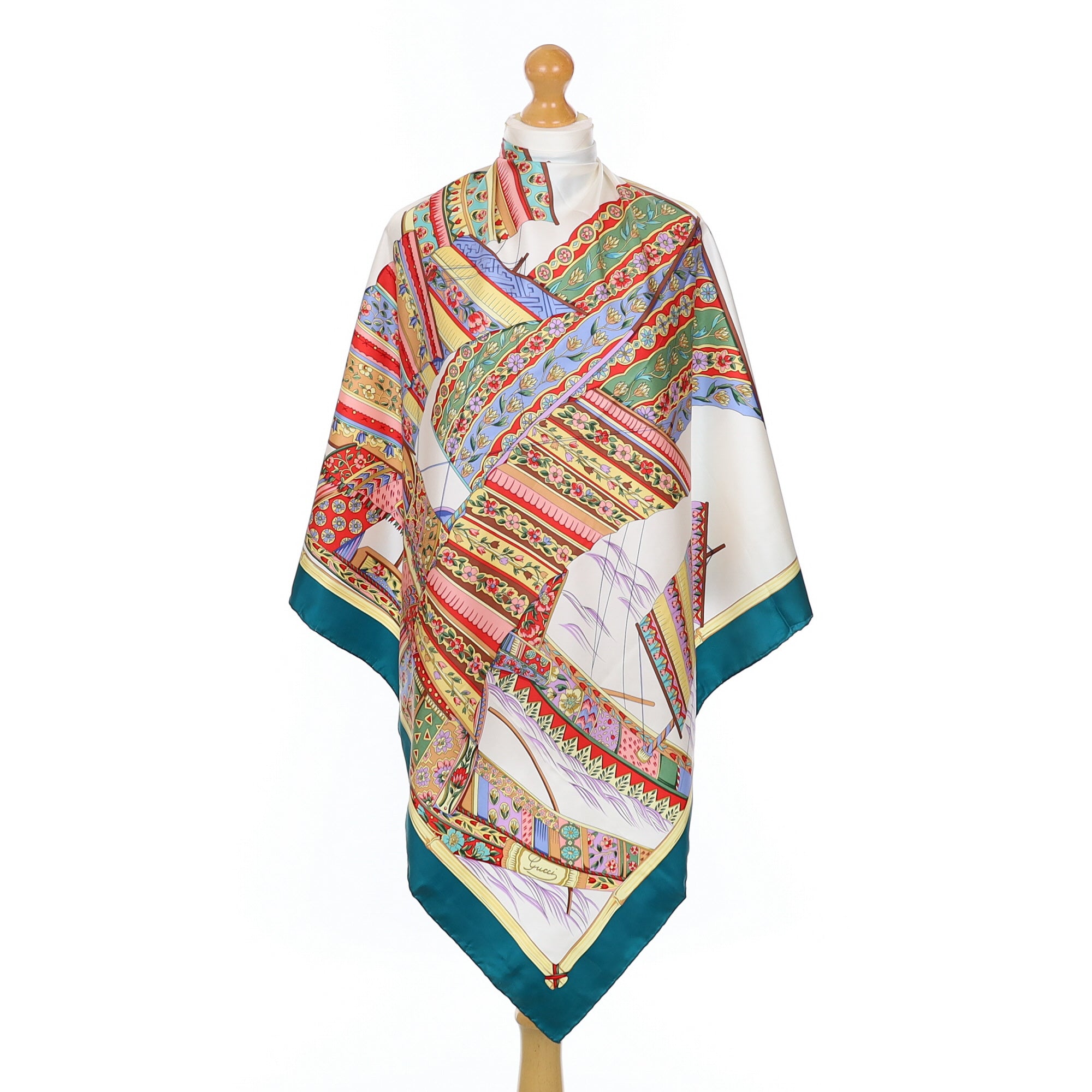 Brand New Gucci Vintage Silk Scarf