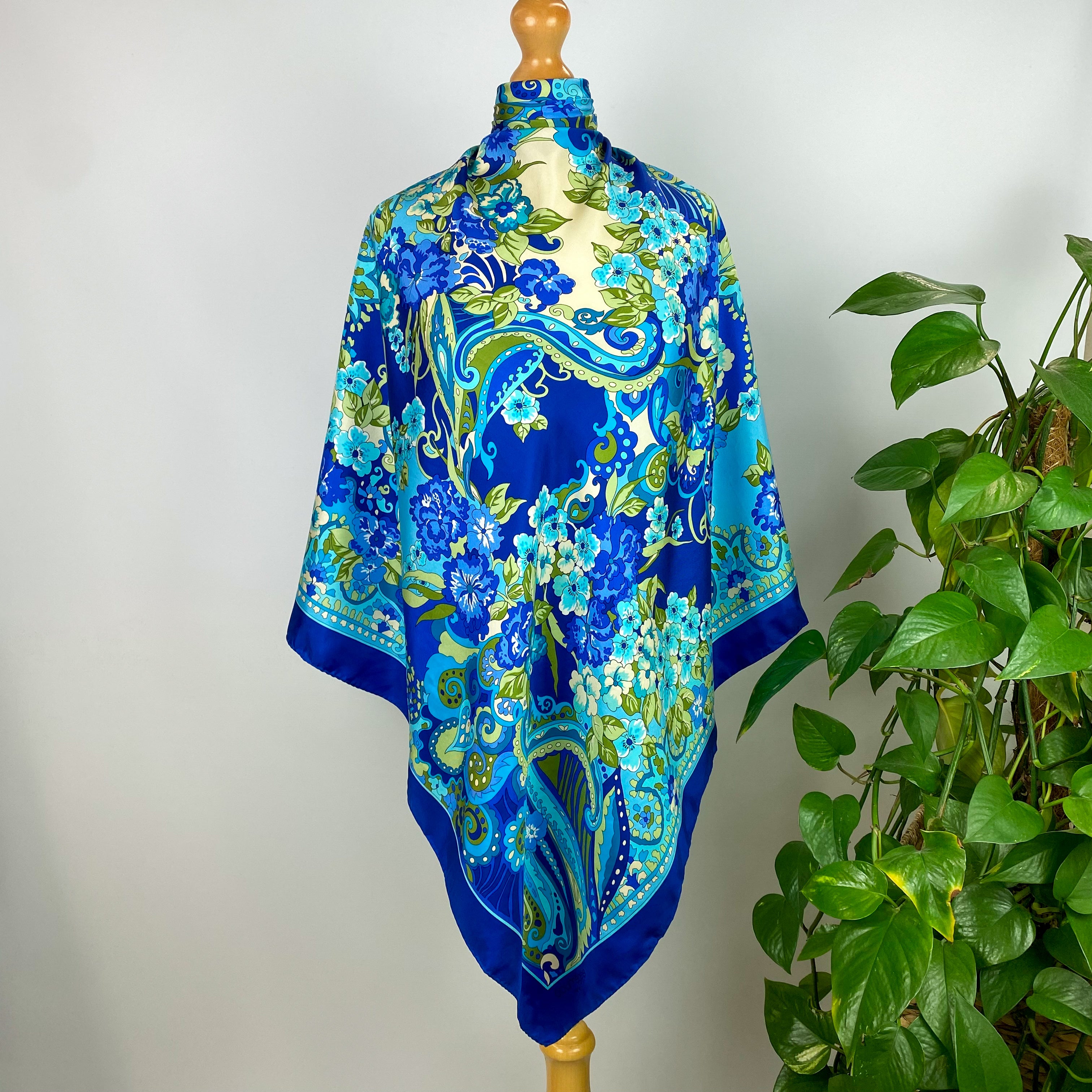 Courrèges Paisley Designer Silk Scarf
