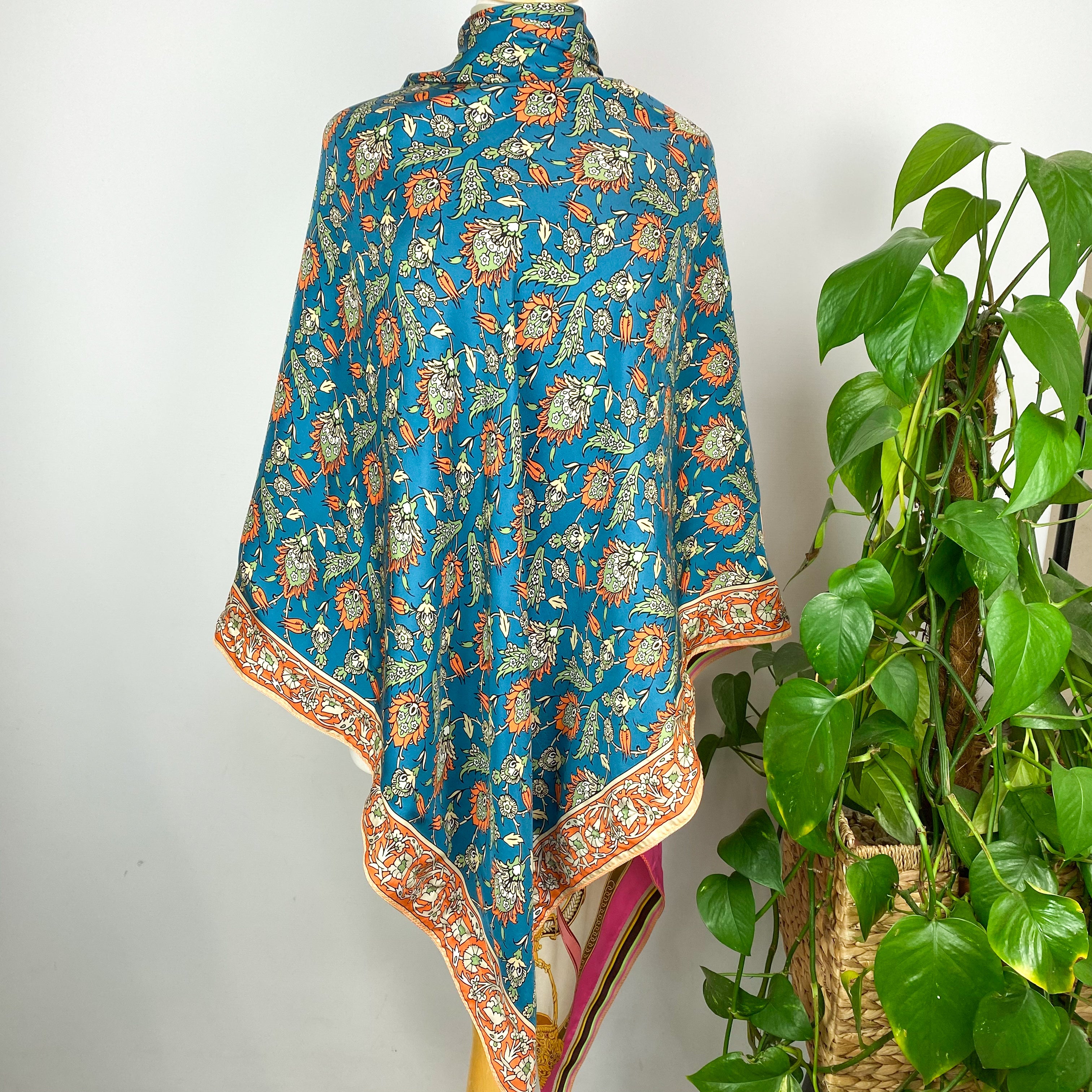 Stunning Anni Carlsson Patchwork Reversible Designer Silk Scarf
