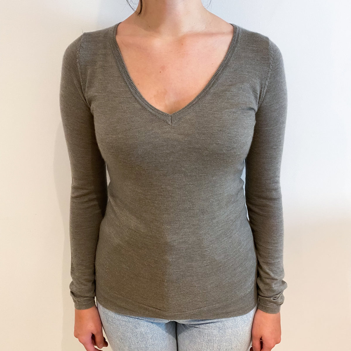 Lightweight Mocha Brown Cashmere V-Neck Jumper Small