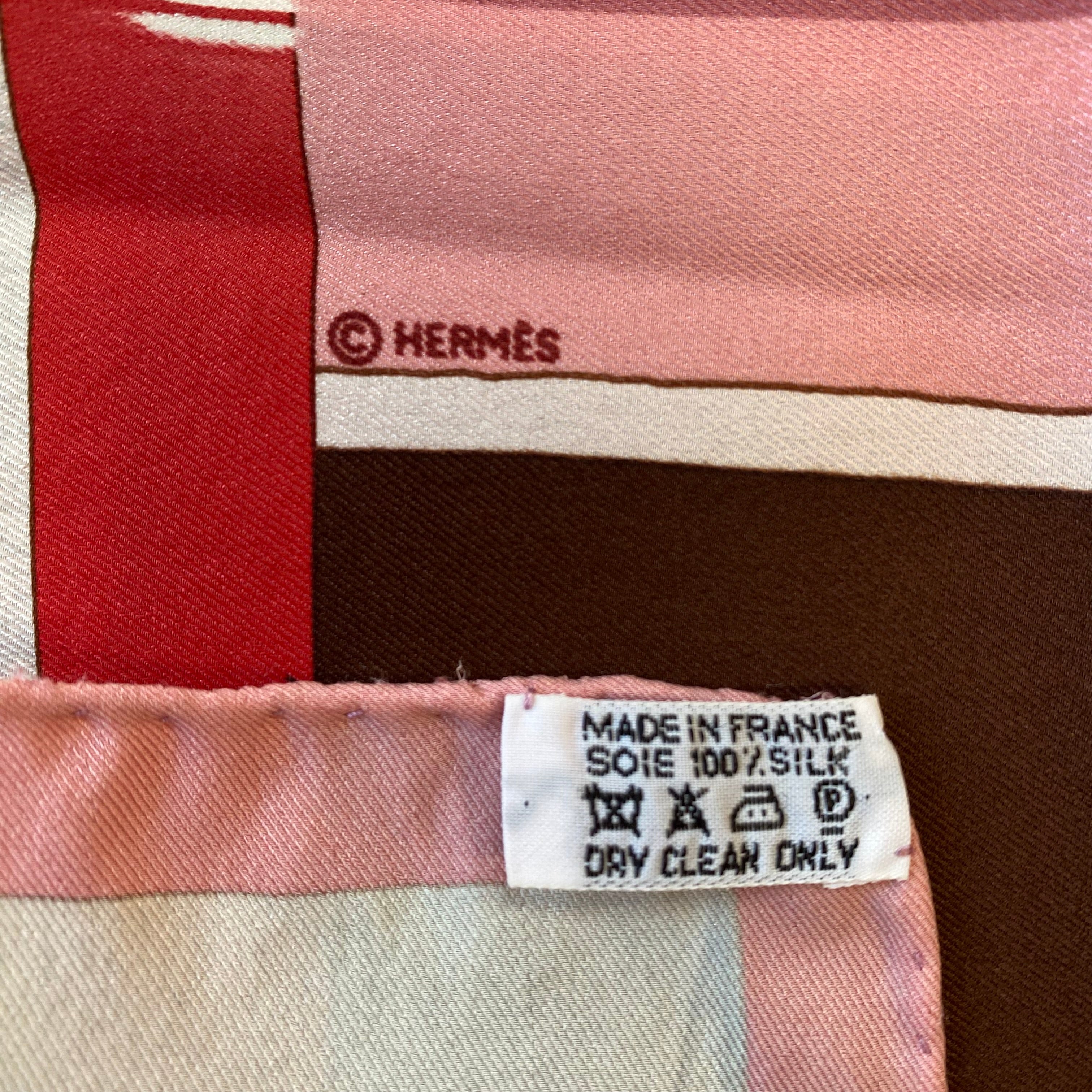 Hermès 70 Swinging Saint-Germain Silk Scarf