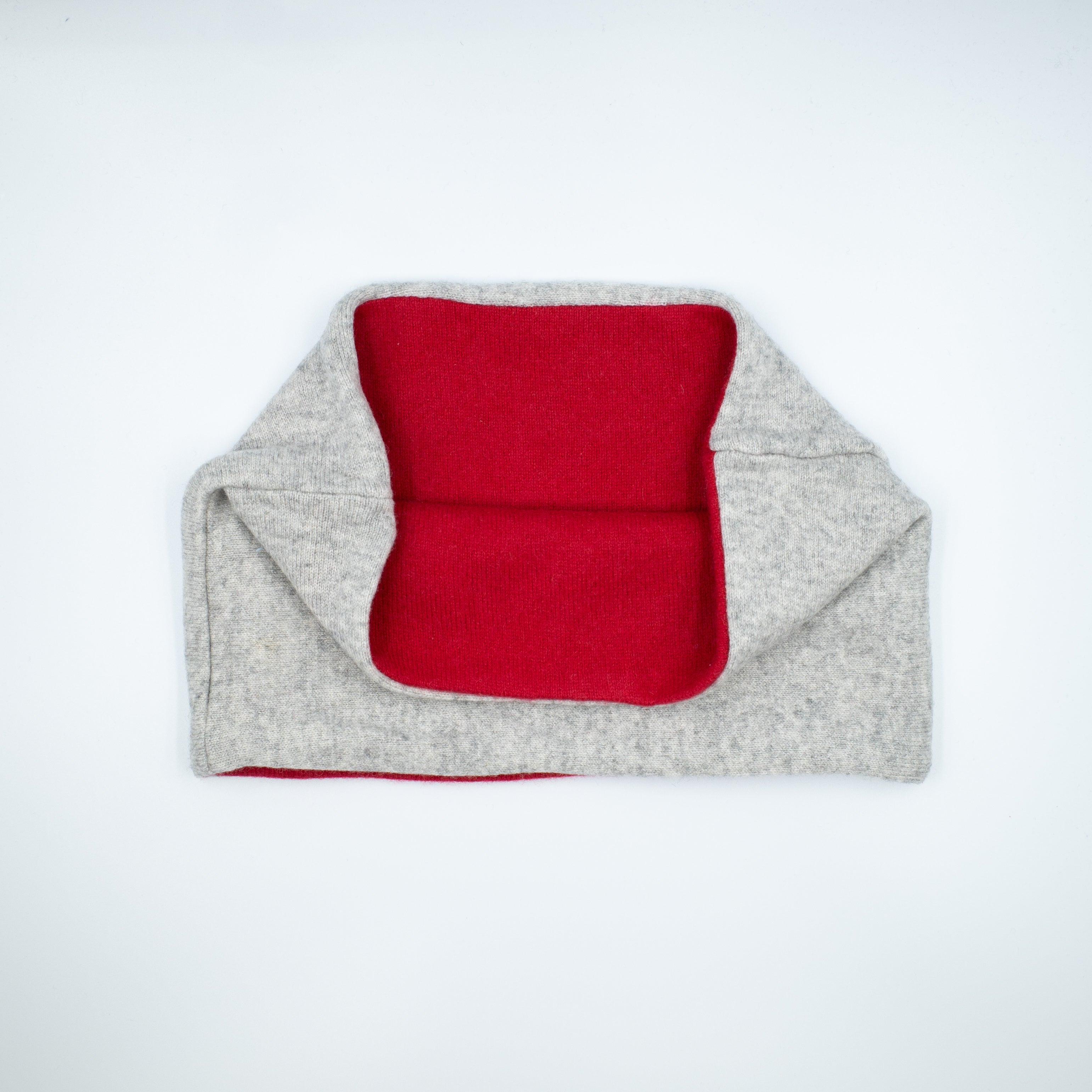 Men’s Smoke Grey and Scarlet Red Cashmere Neck Warmer