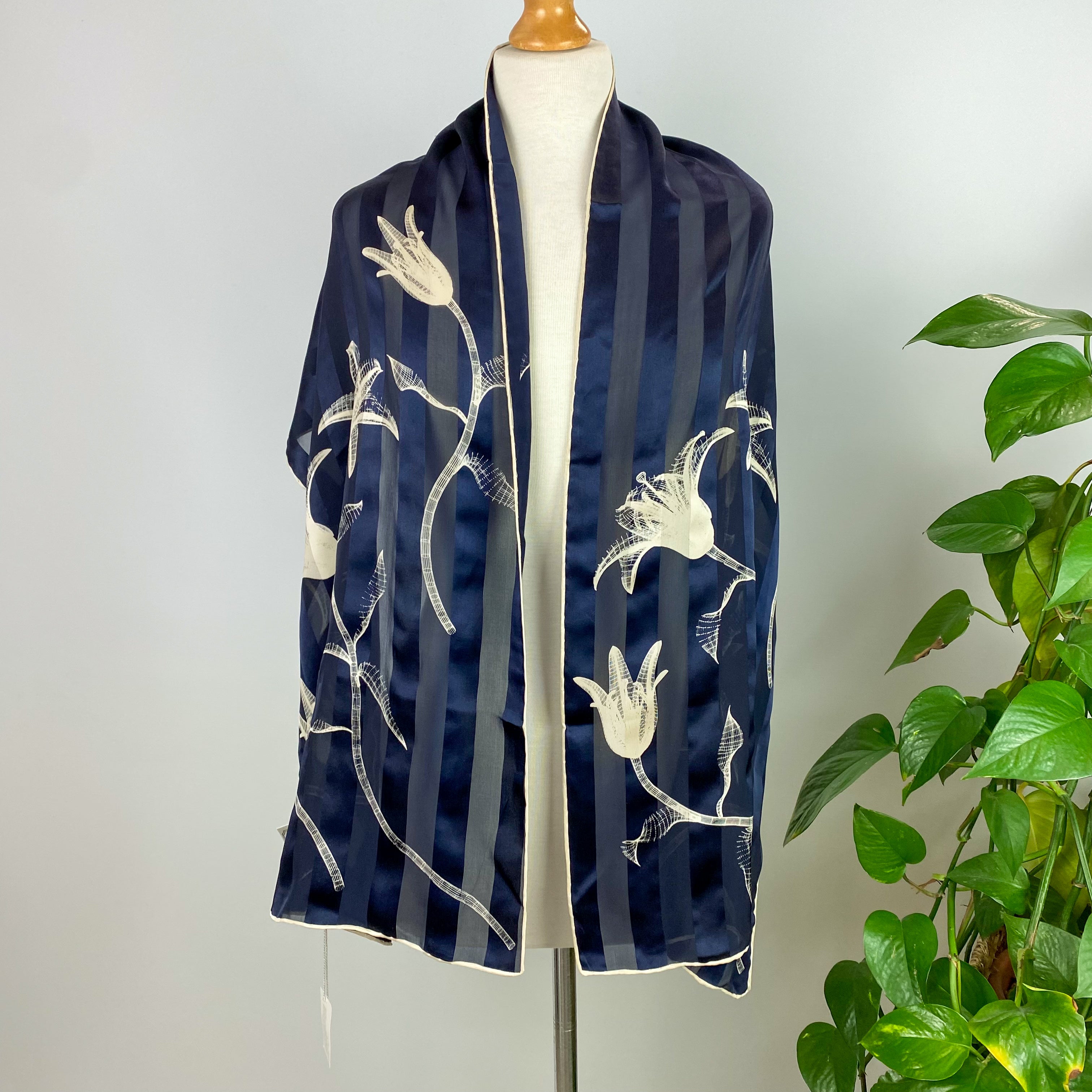 Brand New English Eccentrics Navy and Cream Silk Scarf