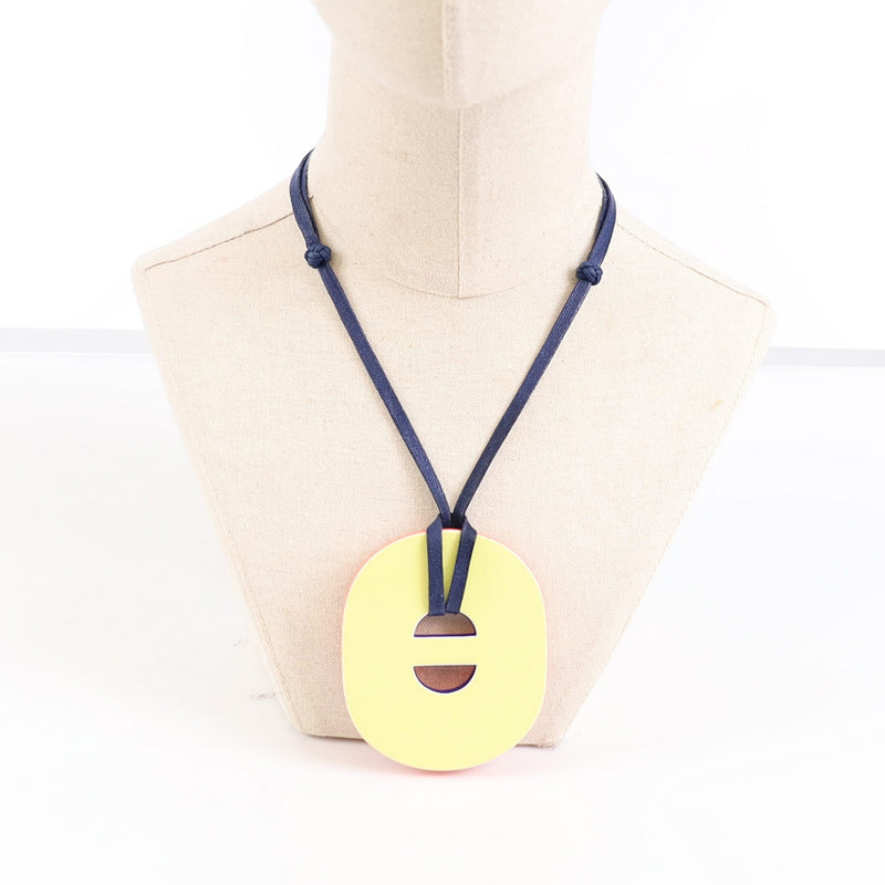 Boxed Hermès Lift Pendant