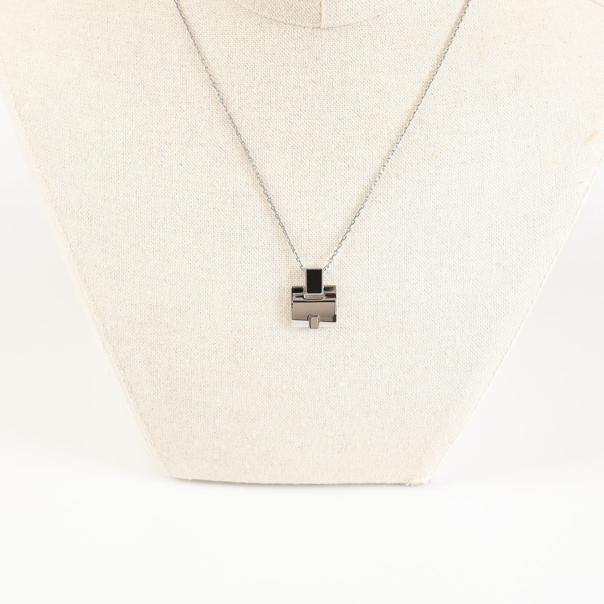 Brand New Boxed Hermès Eileen H Pendant