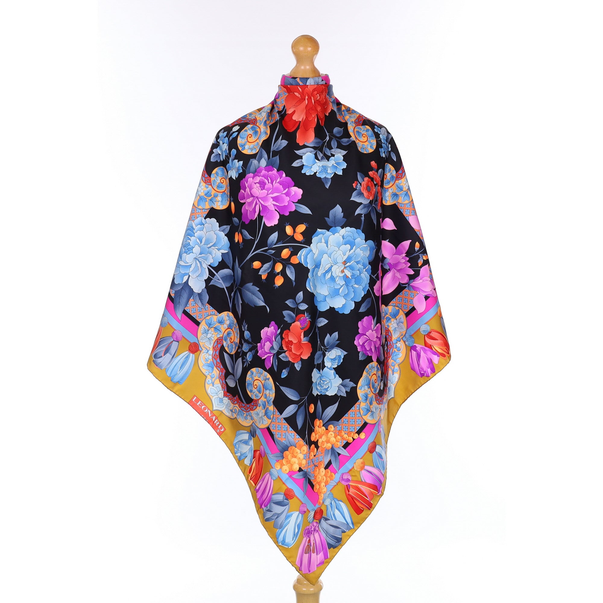 Pristine Leonard Bold Floral Silk Scarf