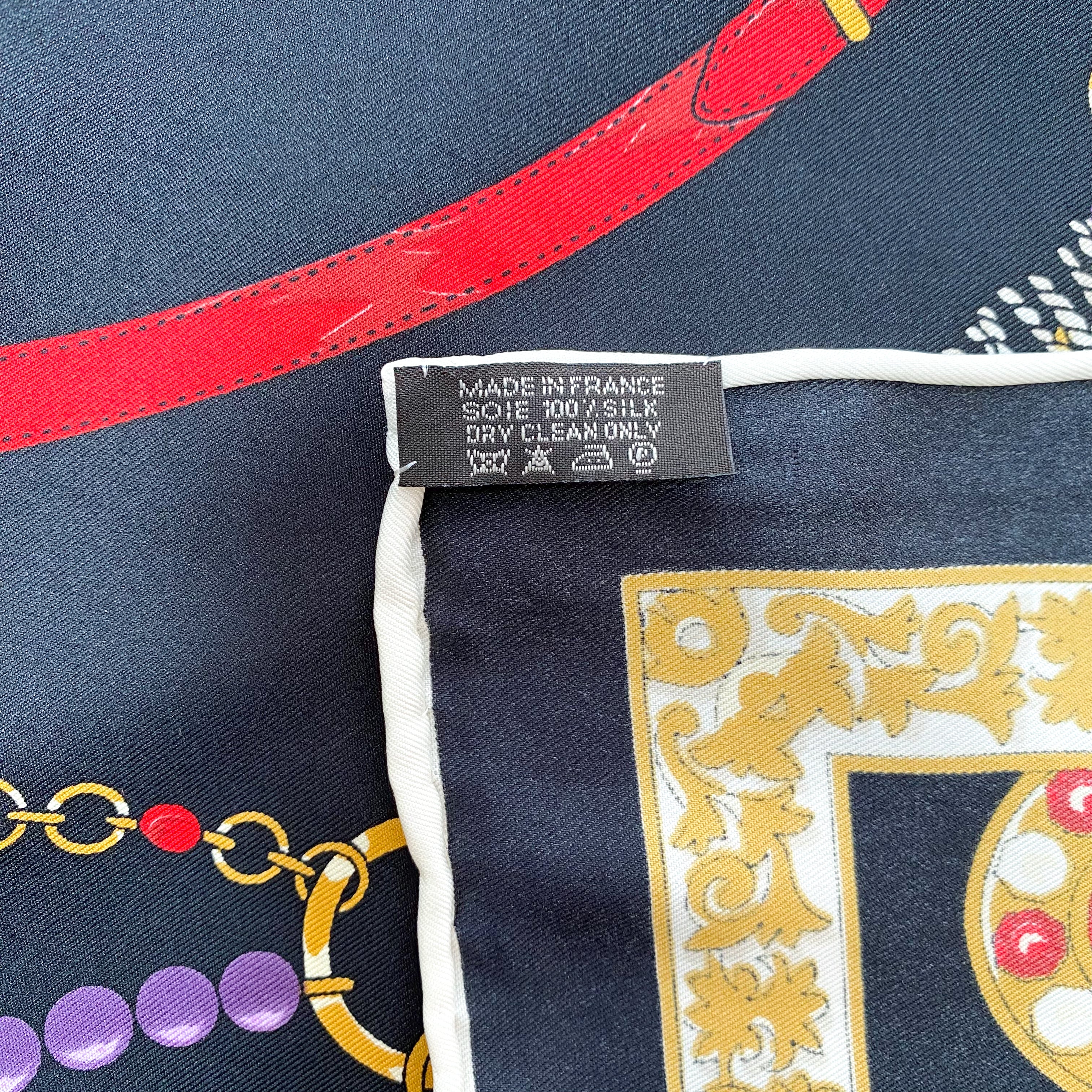 Modern Black Buckle Design Silk Scarf