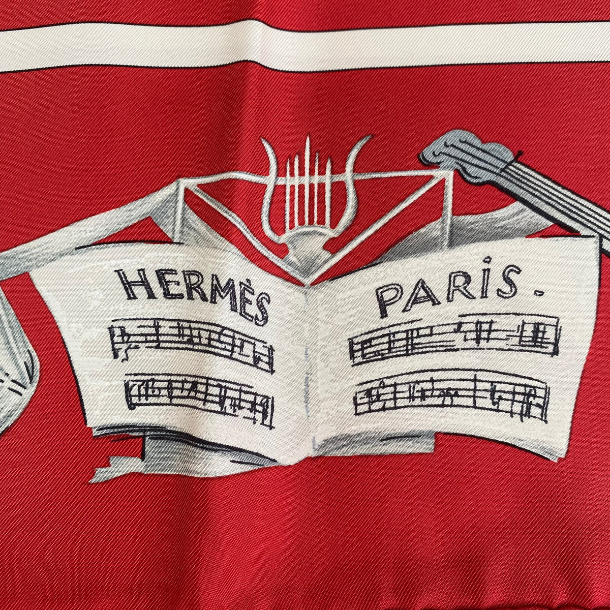 Immaculate Hermès La Danse Designer Silk Scarf