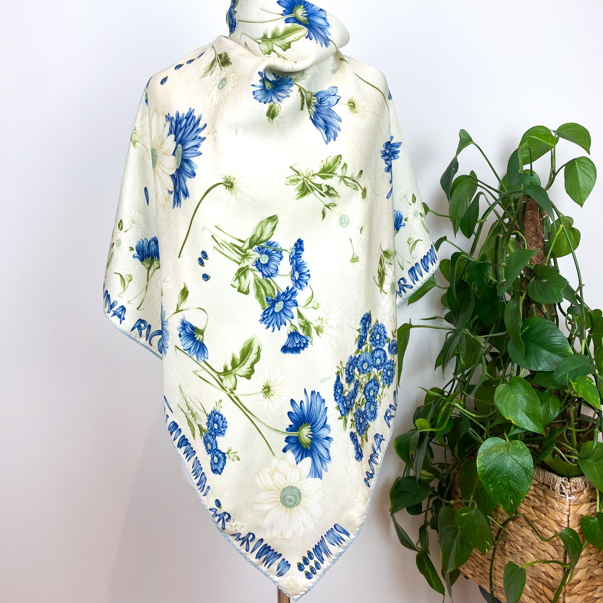 Pretty Floral Nina Ricci Italian Vintage Silk Scarf