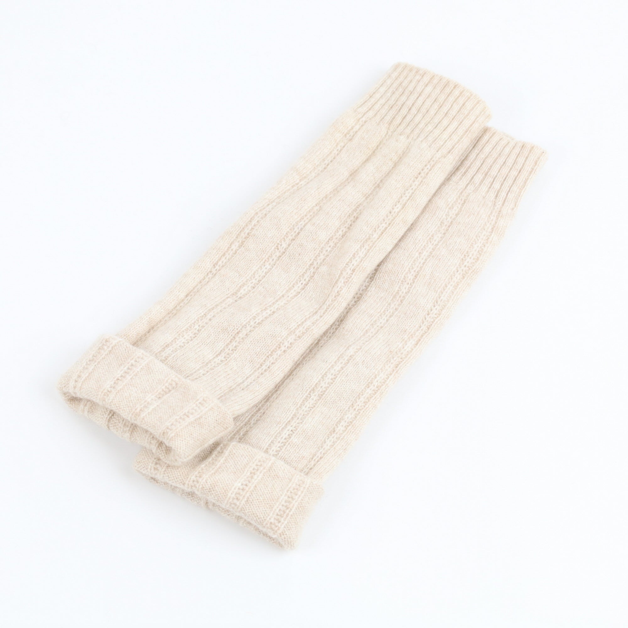 Pale Oyster Pink Chunky Cable Fingerless Gloves