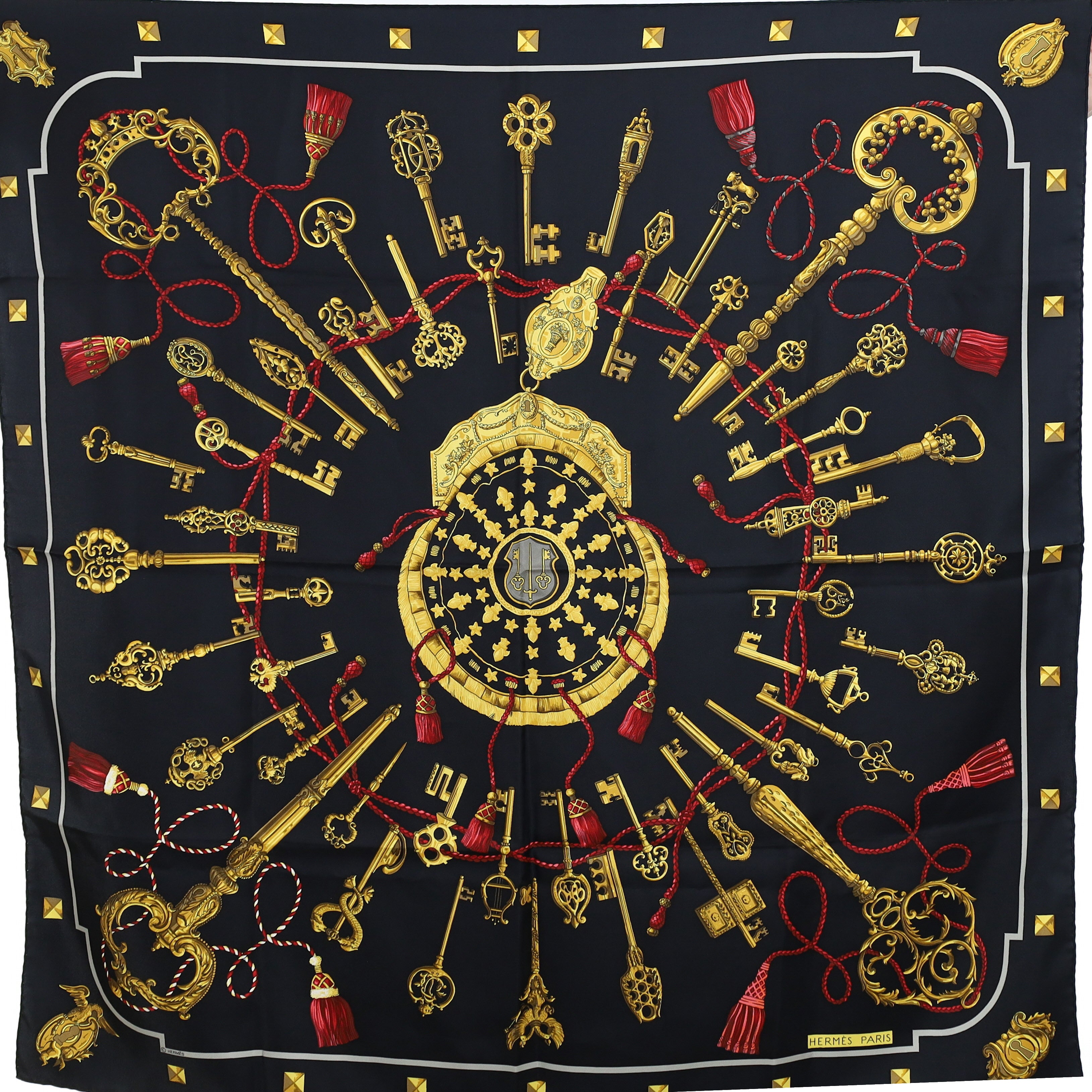 Brand New Boxed Hermès Les Clefs Silk Scarf