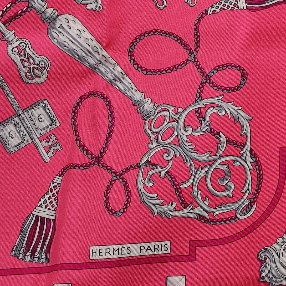 Pristine Boxed Hermès Les Clés Silk Scarf