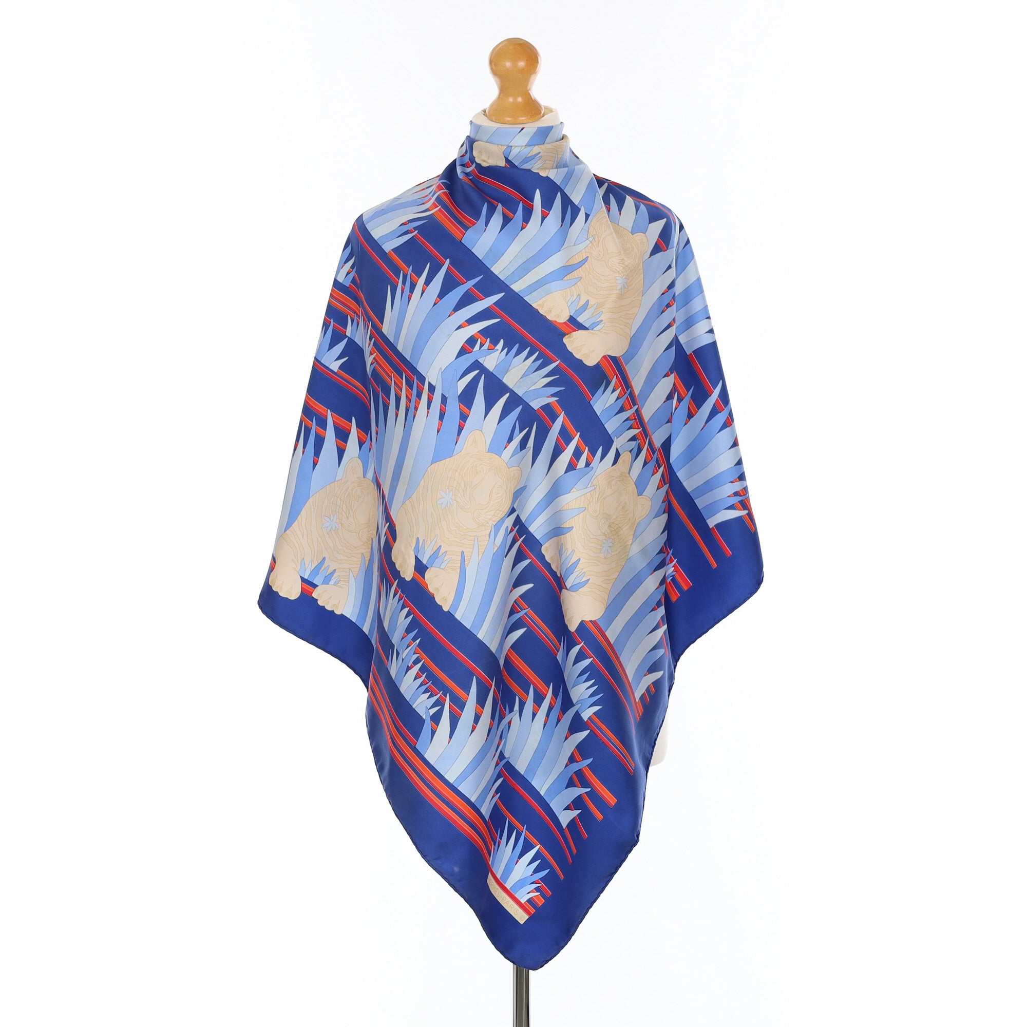 Hermès Tigres Dans Les Herbes Silk Scarf Quite Rare