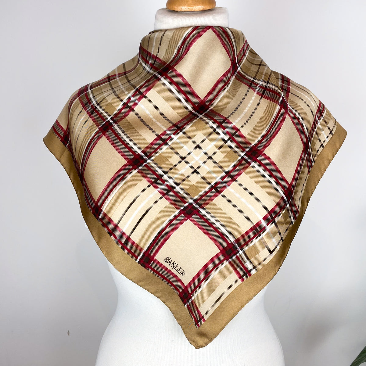 Brand New Basler Small Designer Silk Scarf