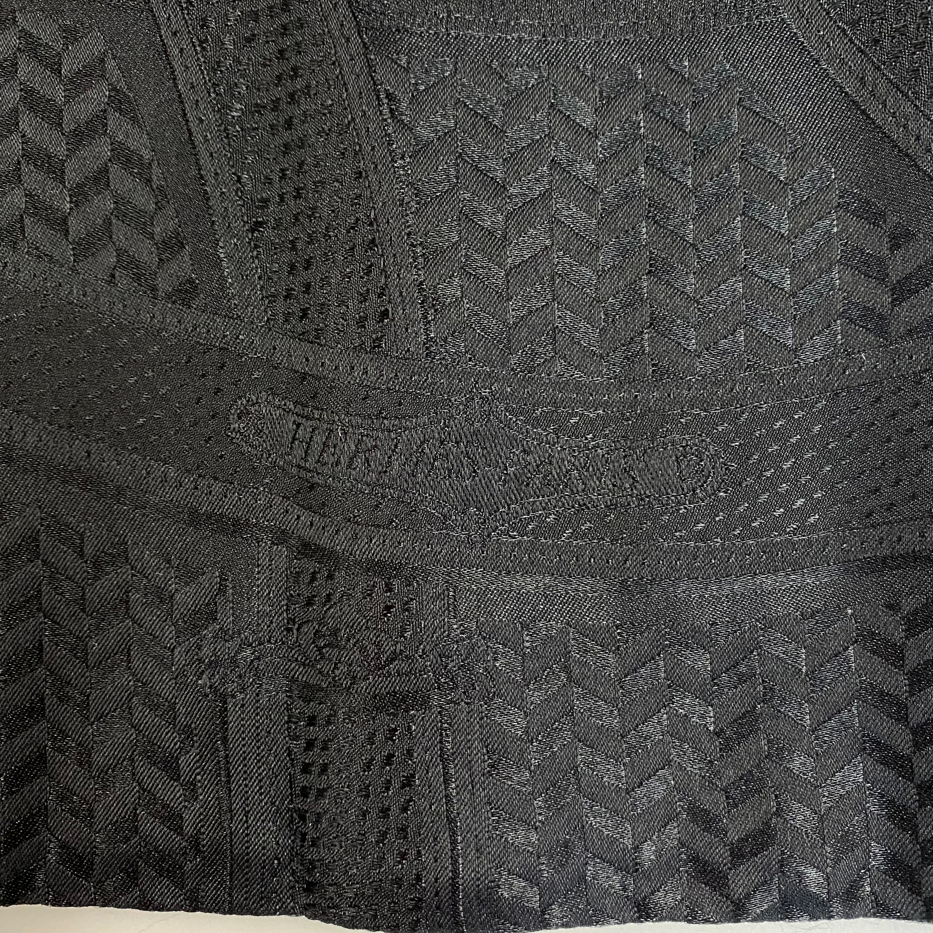 Brand New Boxed Hermès Maxi Twilly Silk Scarf