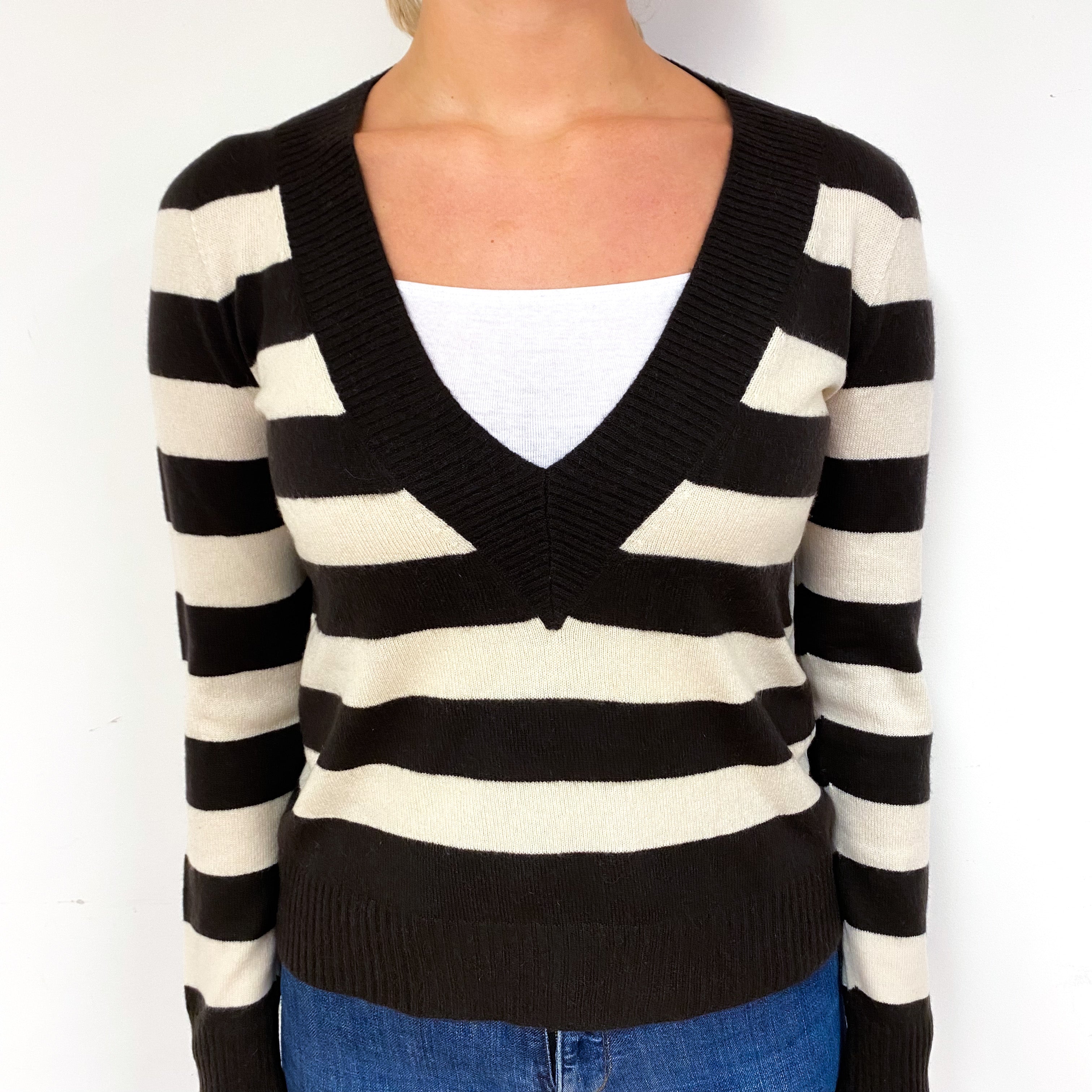 Black Cream Stripe Cashmere Low V-Neck Jumper Small