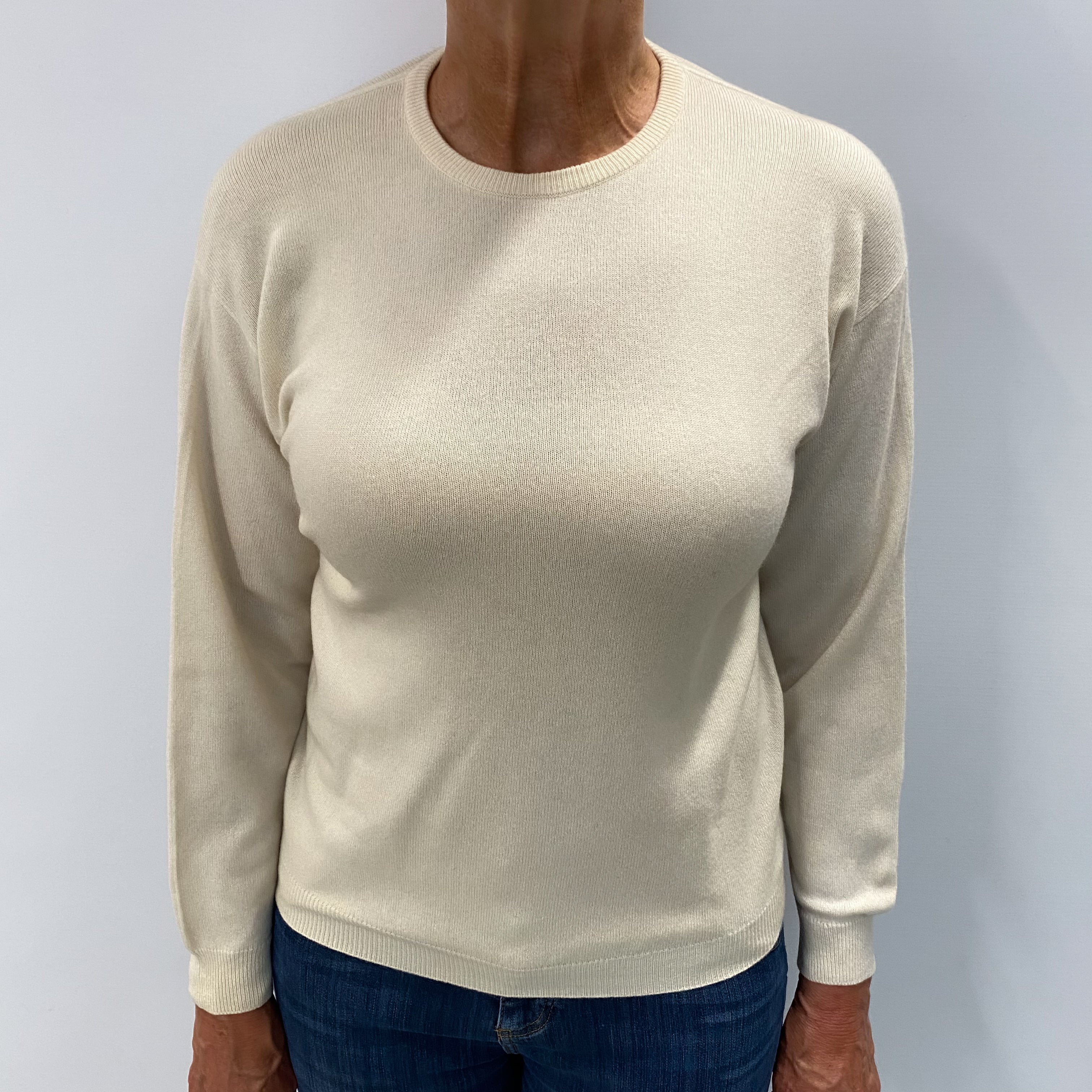 Scottish Ivory Cream Cashmere Crew Neck Jumper Medium