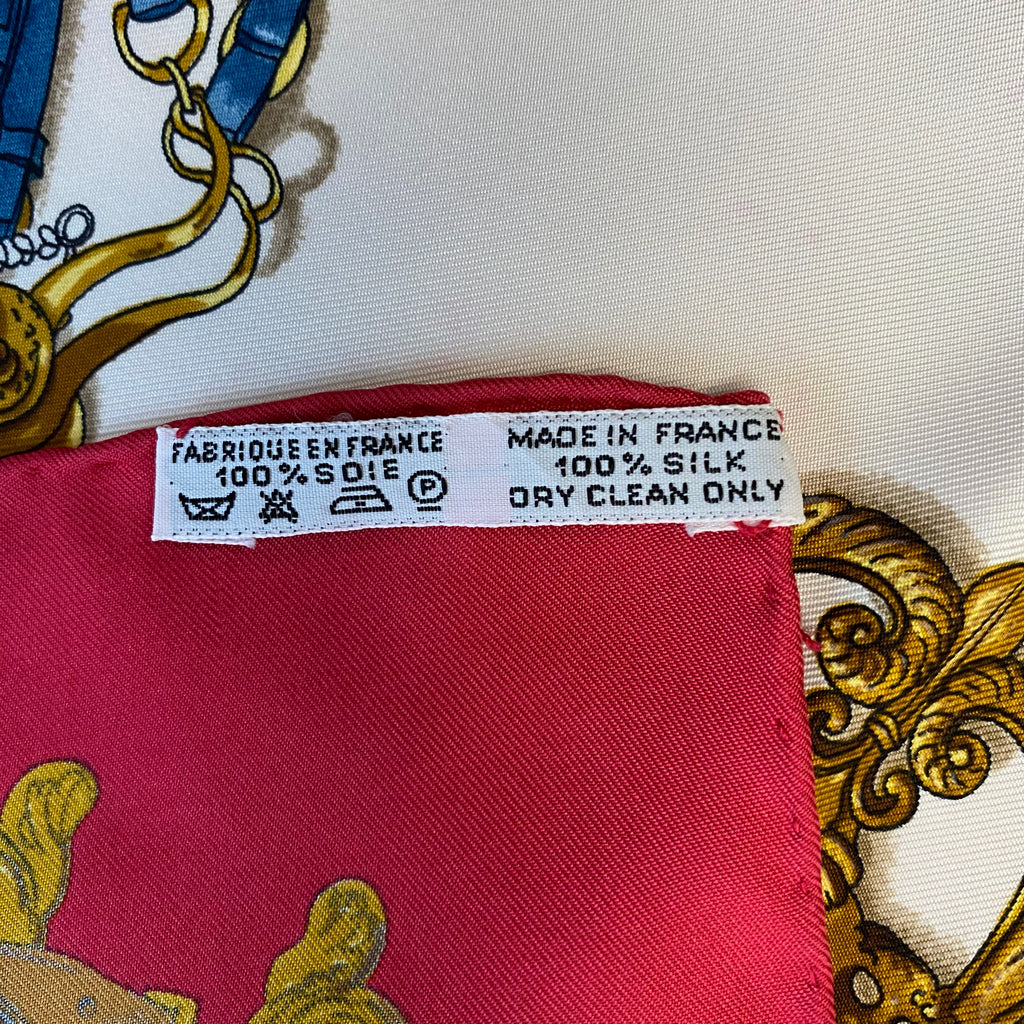 Hermès Musée Silk Scarf