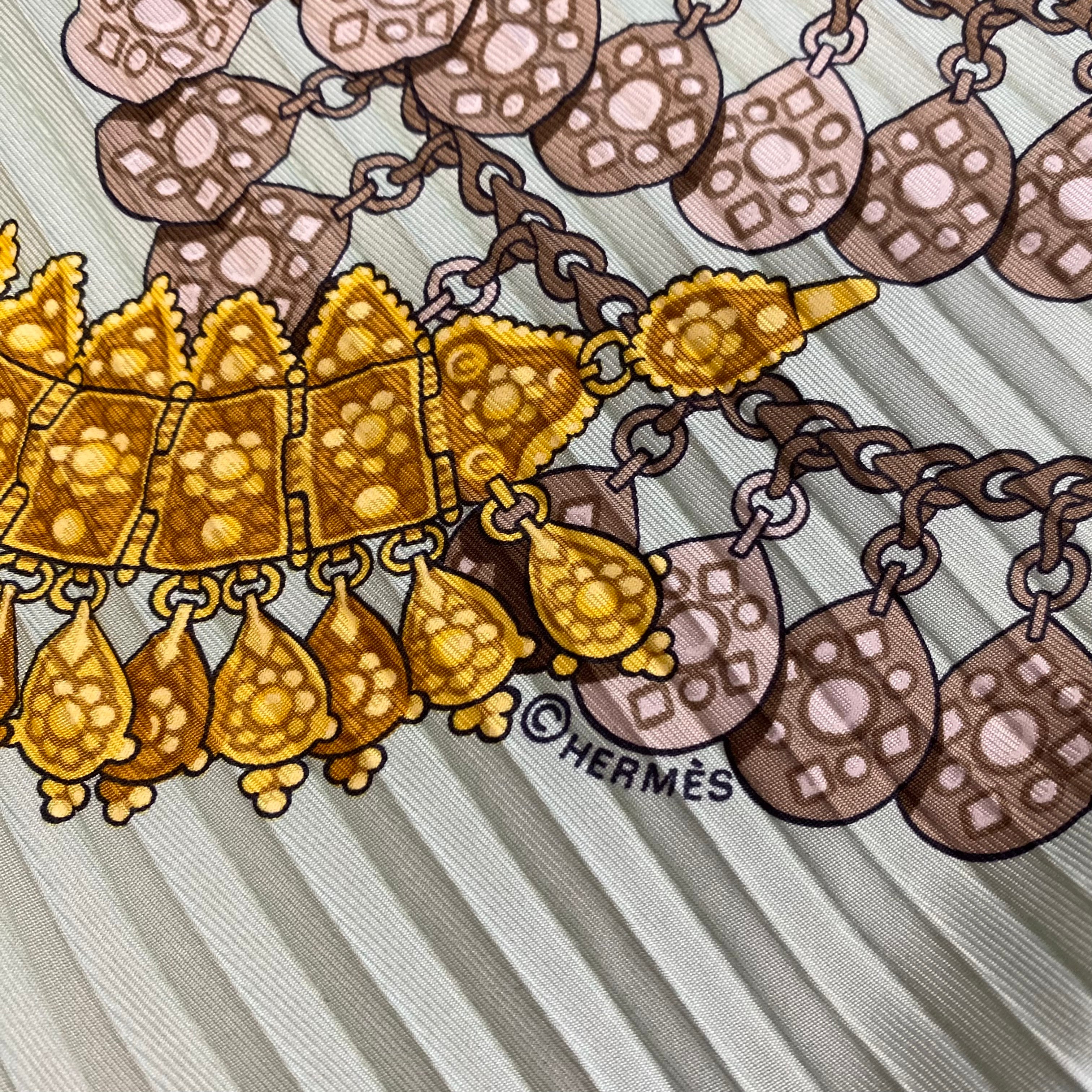 Boxed Hermès Kosmima Plissé Silk Scarf