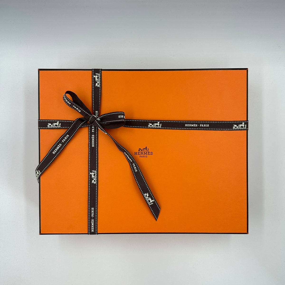 Rare Boxed Hermés 1920’s Style Silk Hat