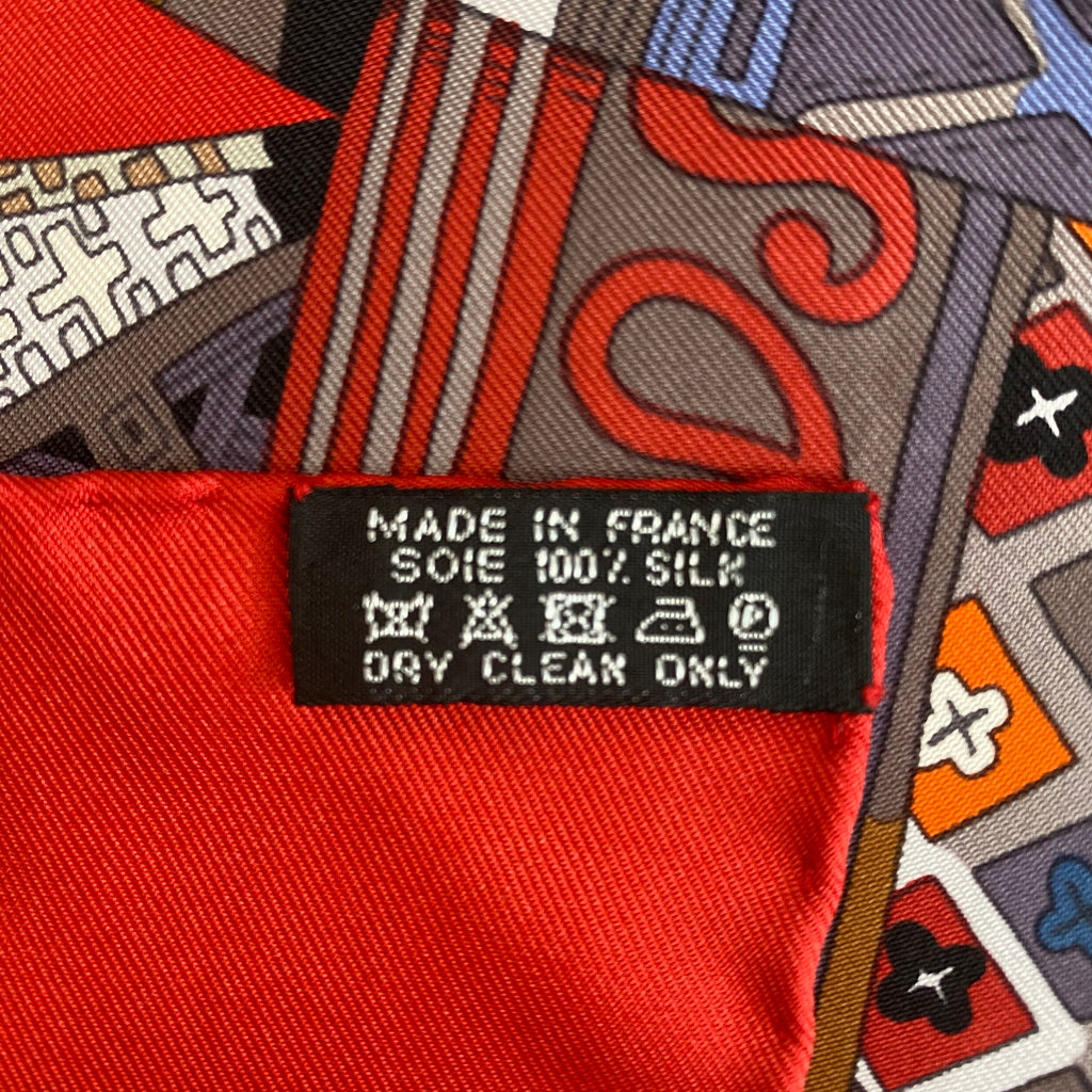 Brand New Boxed Hermès Voyage en Étoffes Silk Scarf