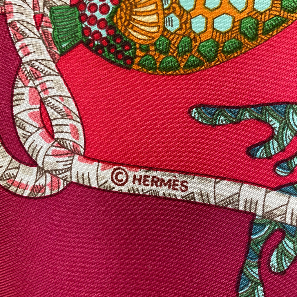 Brand New Boxed Hermès Grands Fonds Silk Scarf