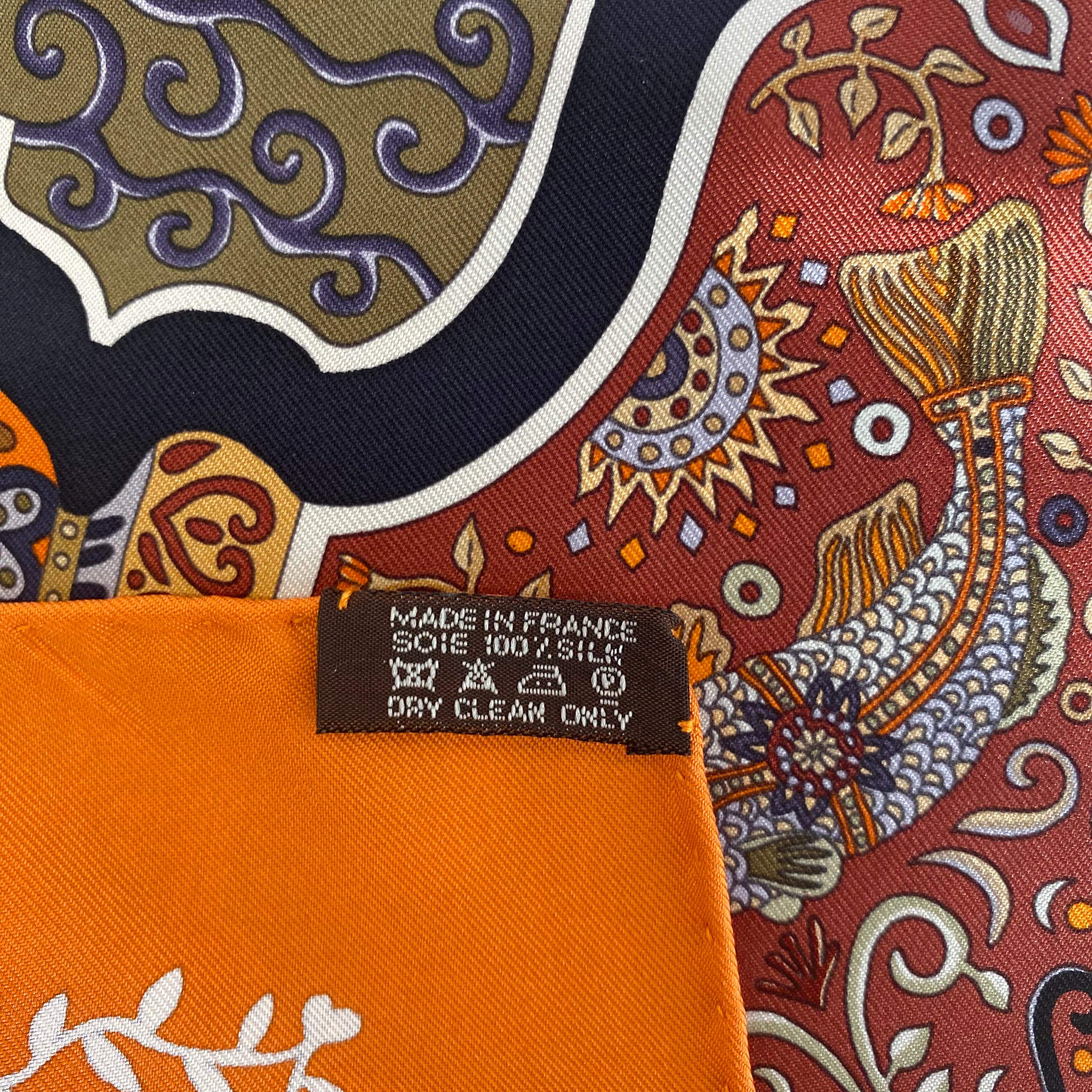 Brand New Boxed Hermès Aux Portes du Palais Silk Scarf