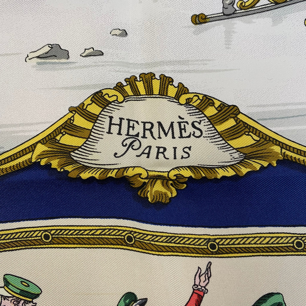 Brand New Boxed Hermès Plaisirs du Froid Silk Scarf