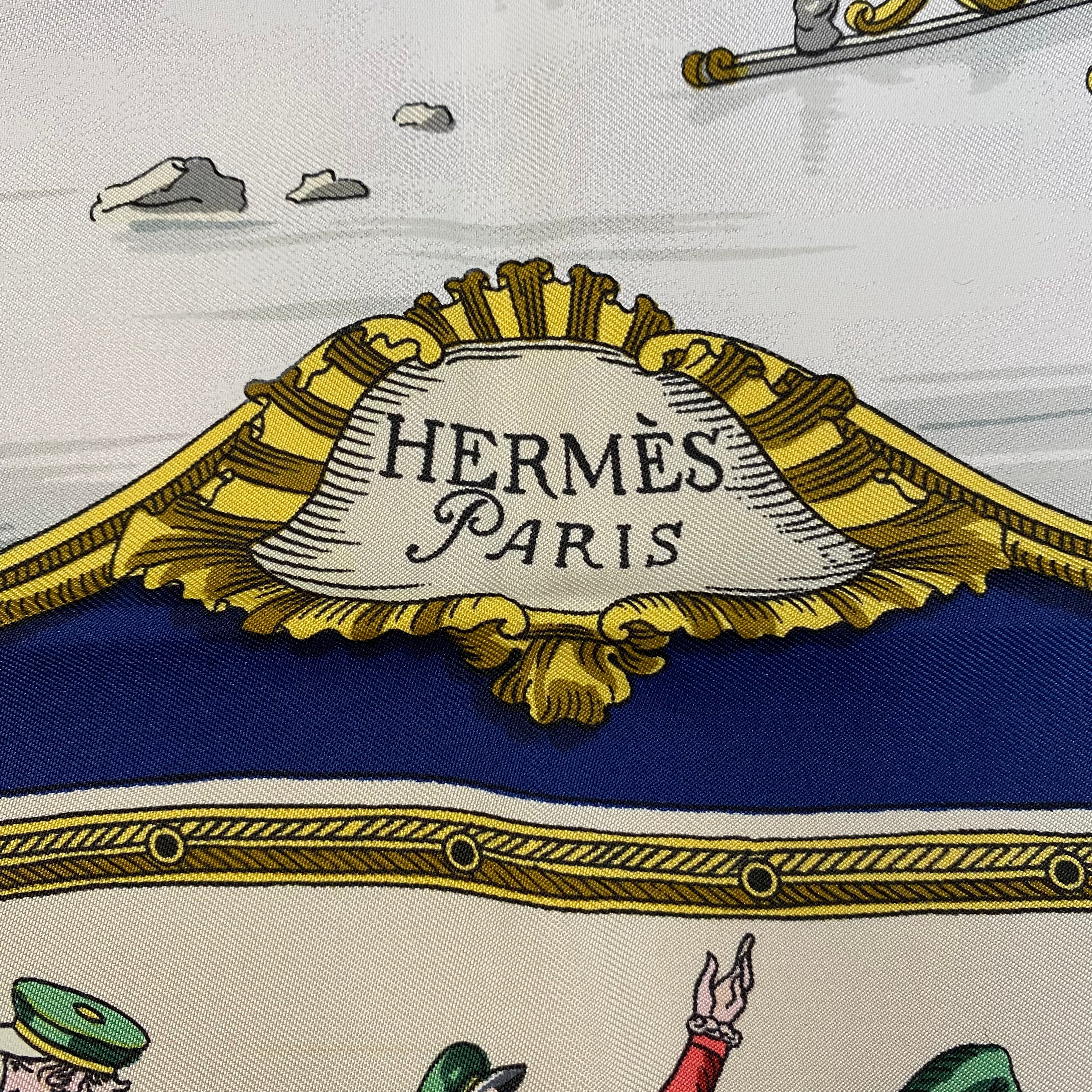 Brand New Boxed Hermès Plaisirs du Froid Silk Scarf
