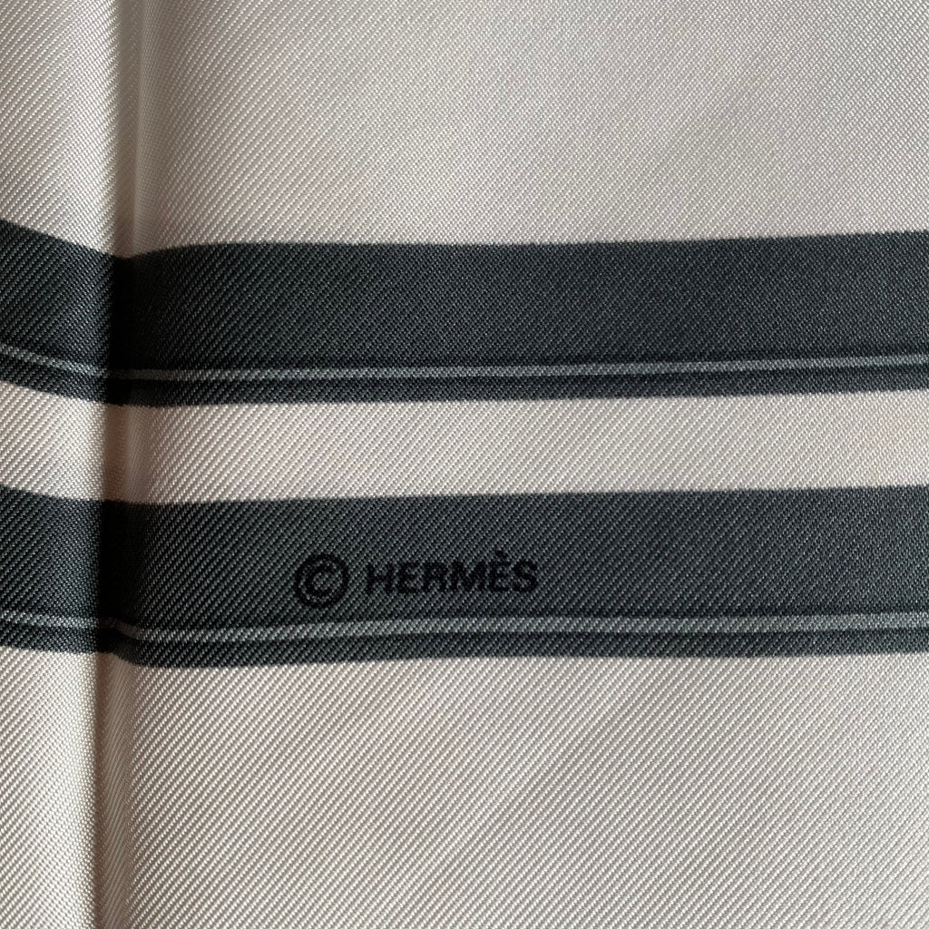 Brand New Hermès Brides de Gala Silk Scarf