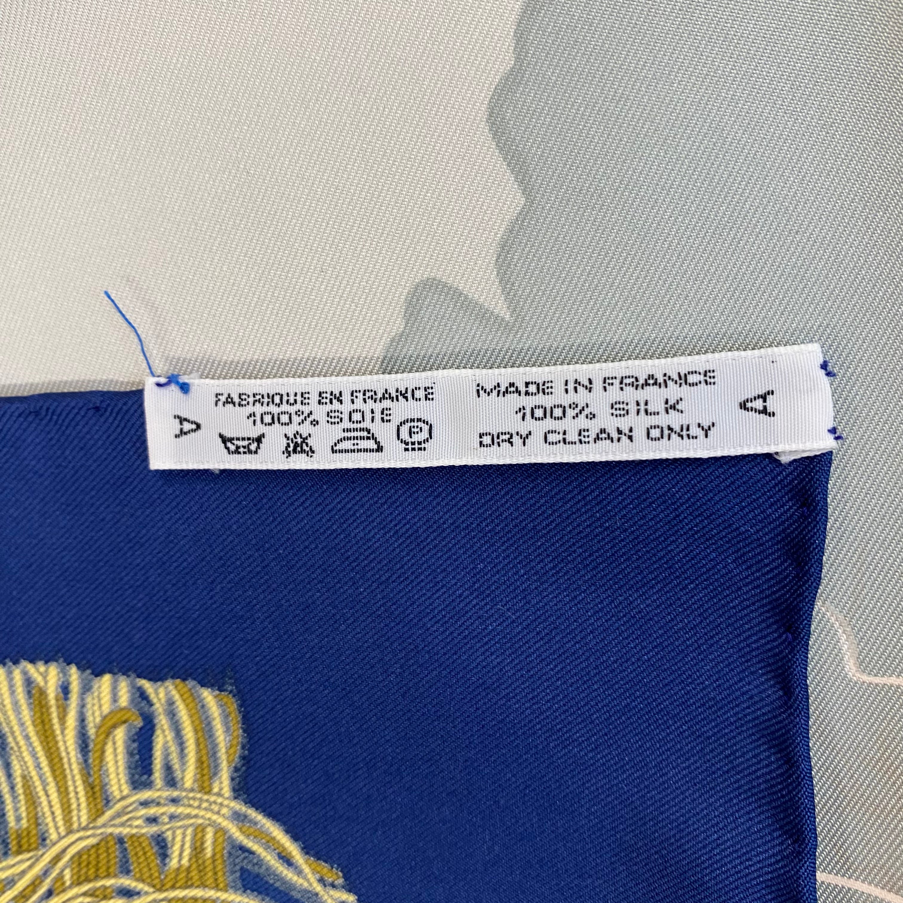 Brand New Boxed Hermès Plaisirs du Froid Silk Scarf