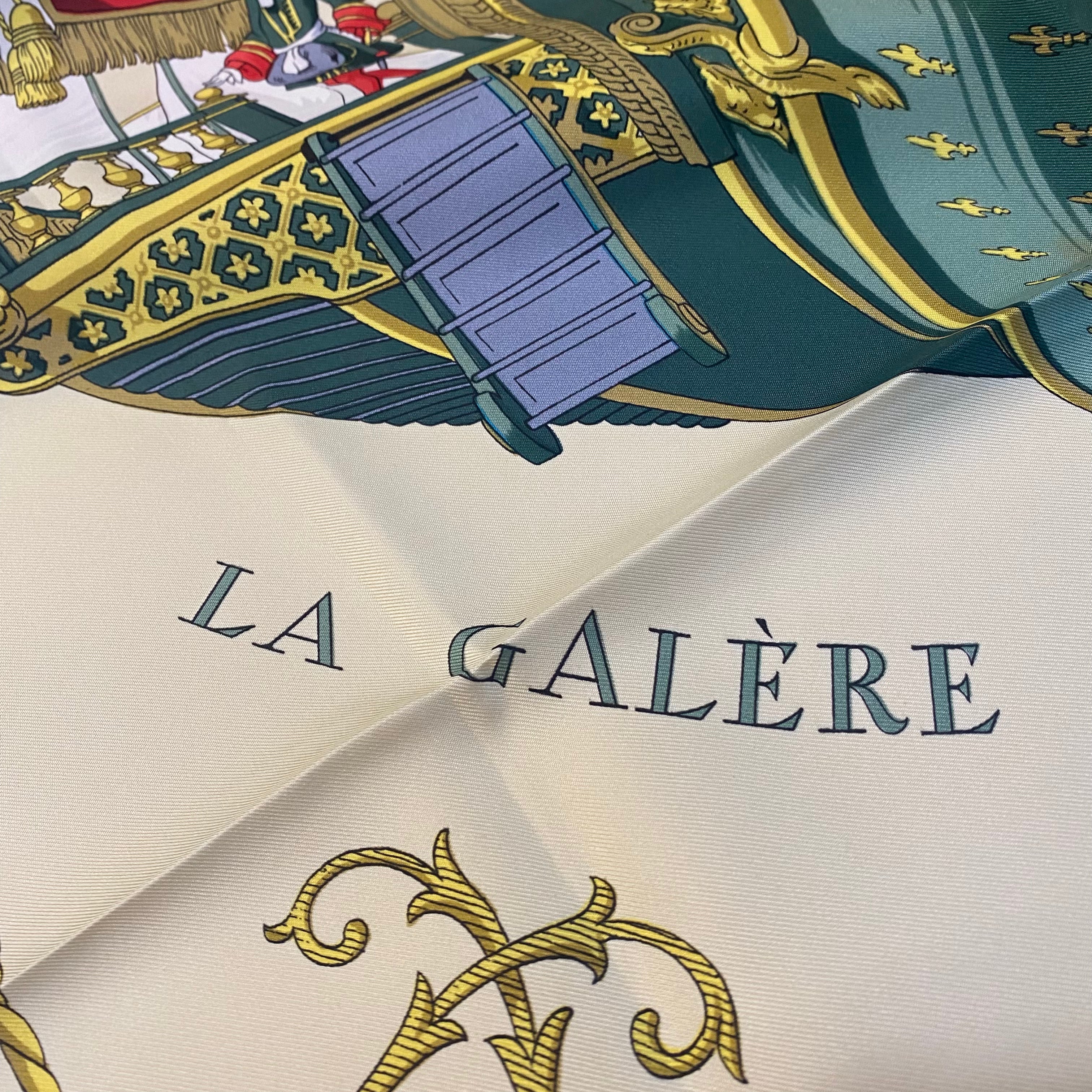 Hermès la réale- Vue Du Carosse de la galère Silk Scarf